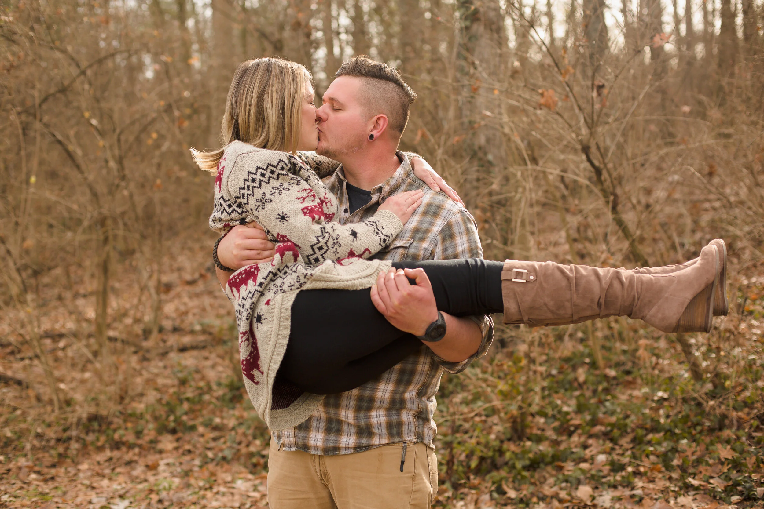 Katie-Jon-Couple-Photos-Nashville-Family-Photographer-Chelsea-Meadows-Photography-(3).jpg