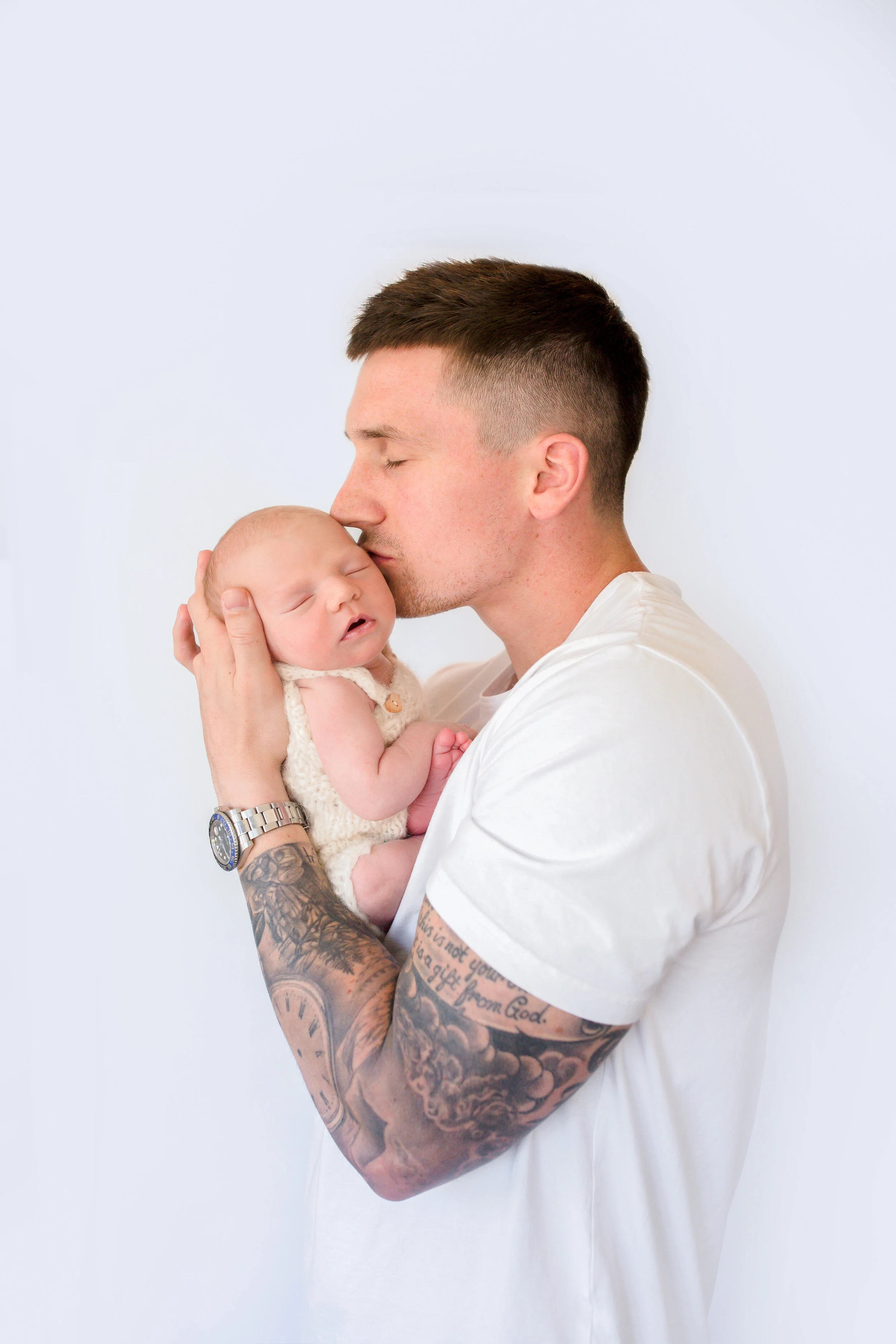 Jackson-Newborn-Photoshoot-Nashville-Family-Photographer-Chelsea-Meadows-Photography-(1).jpg