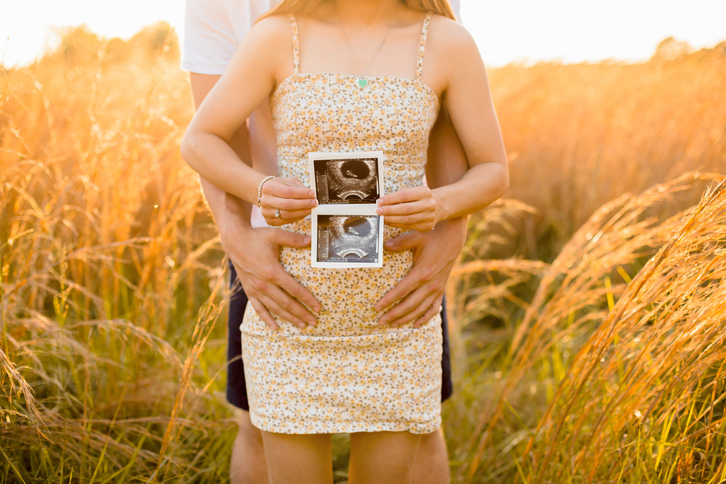 Kristina-Pregnancy-Announcement-Nashville-Newborn-Photographer-Chelsea-Meadows-Photography-(10).jpg