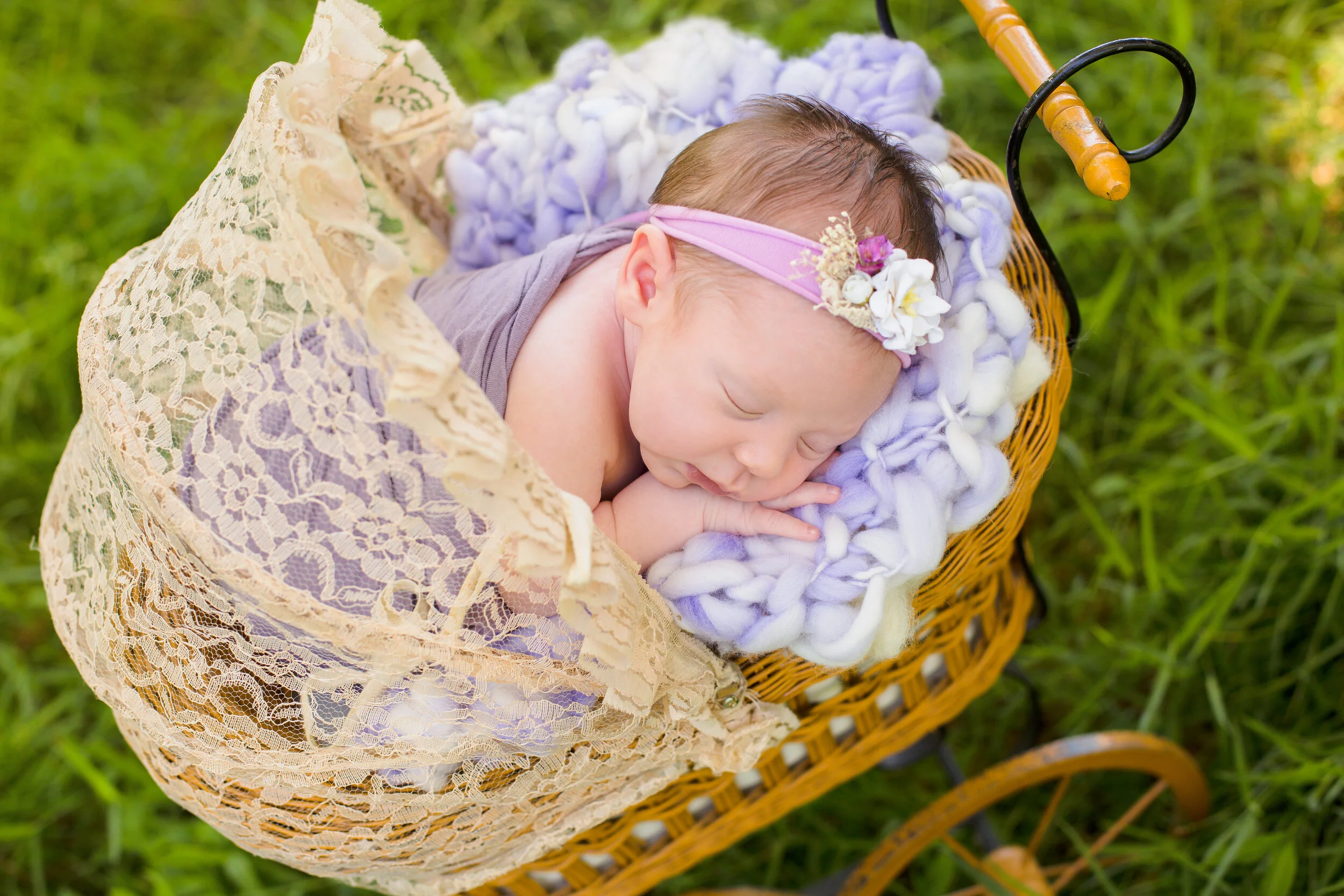 Emmy-Newborn-Photos-Nashville-Family-Photographer-Chelsea-Meadows-Photography-(61).jpg