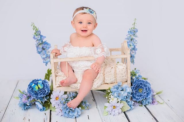 So Mama shared the purple version and now I get to share the blue!!!! Baby B is 7 months old and the prettiest thing you will ever see ❤

This is the first time shooting with the white flooring I showed you guys in my story the other week I had been 