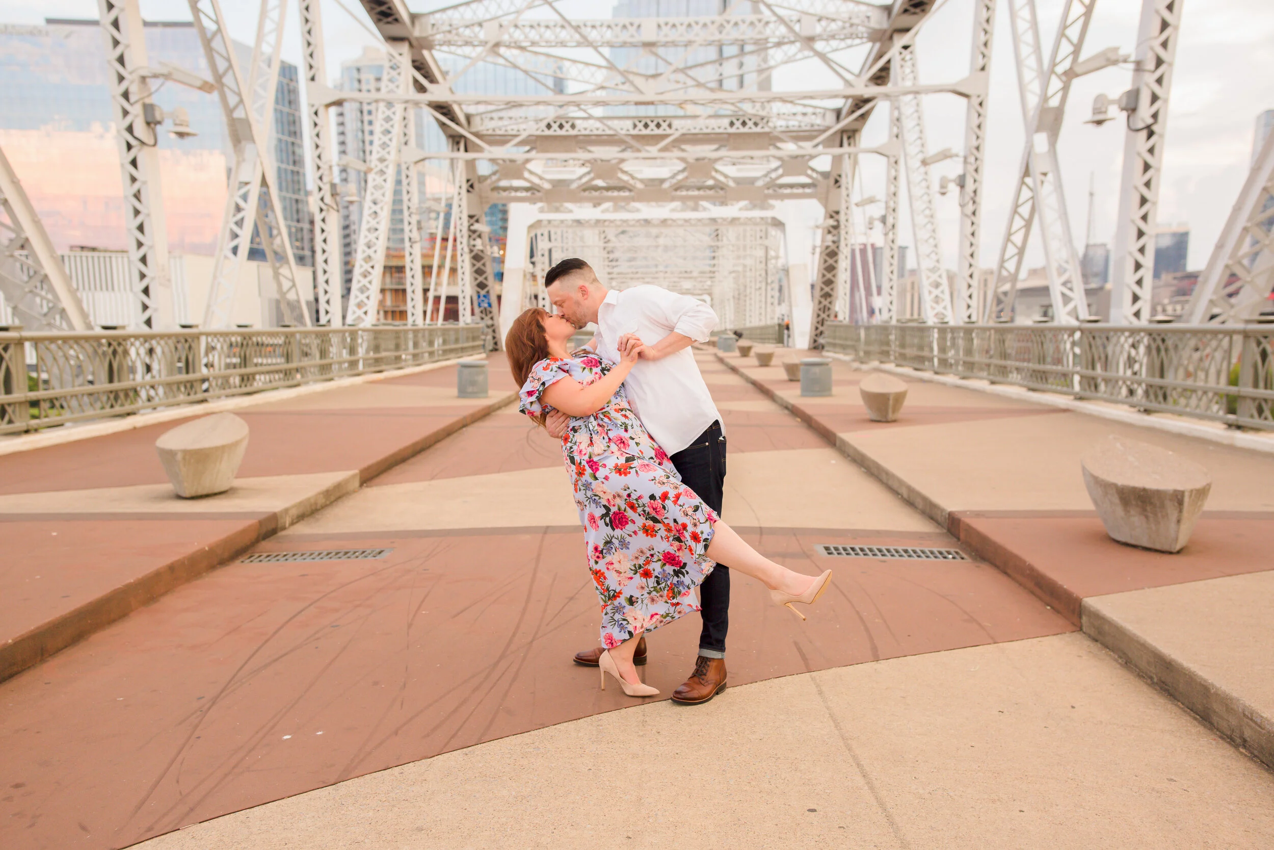 Friend-Downtown-Engagement-Nashville-Family-Photography-Chelsea-Meadows-Photography-(7)-2.jpg