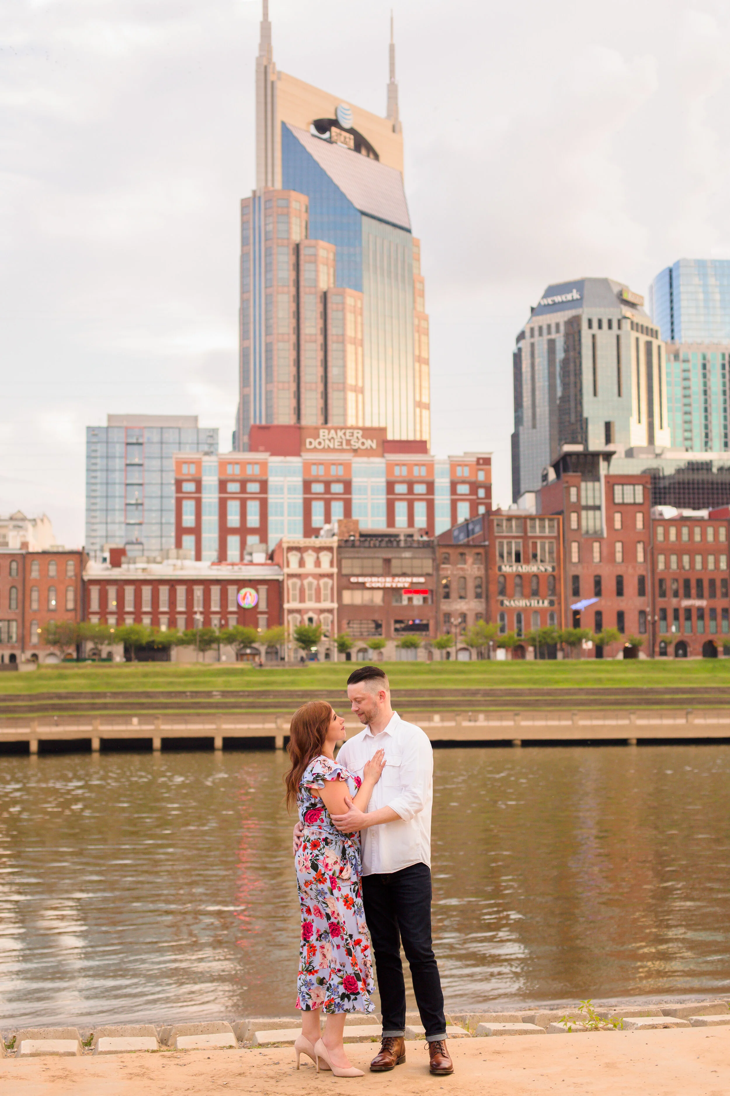 Friend-Downtown-Engagement-Nashville-Family-Photography-Chelsea-Meadows-Photography-(3).jpg