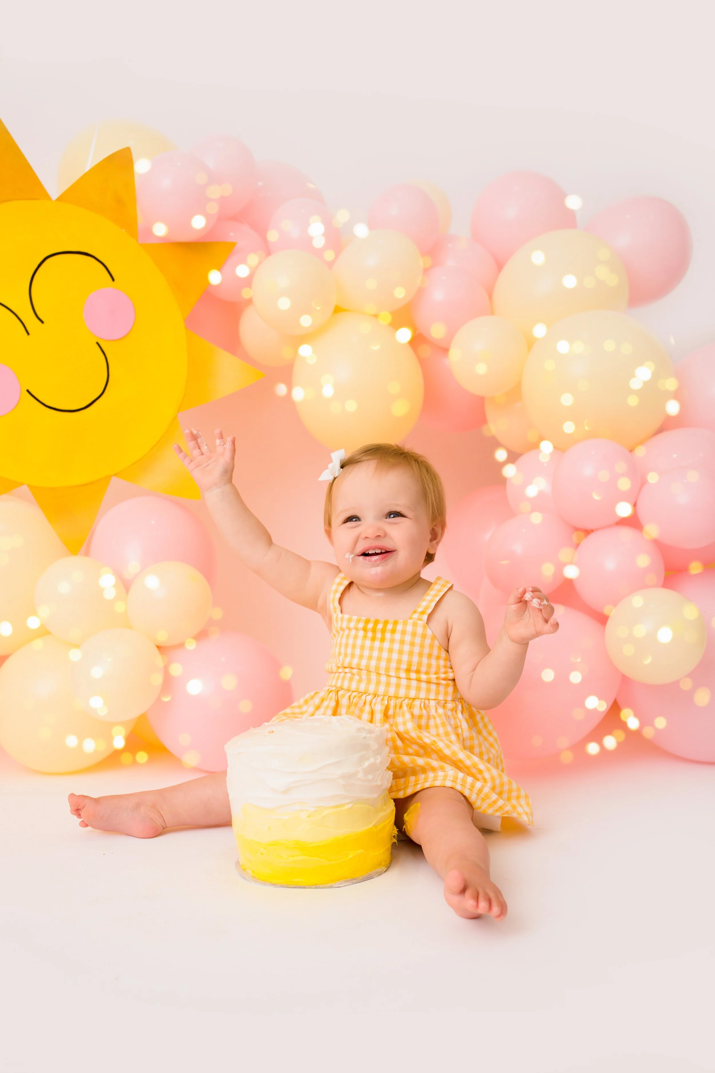 Riley-Sunshine-First-Birthday-Cake-Smash-Nashville-Baby-Photographer-Chelsea-Meadows-Photography-(3)-2.jpg