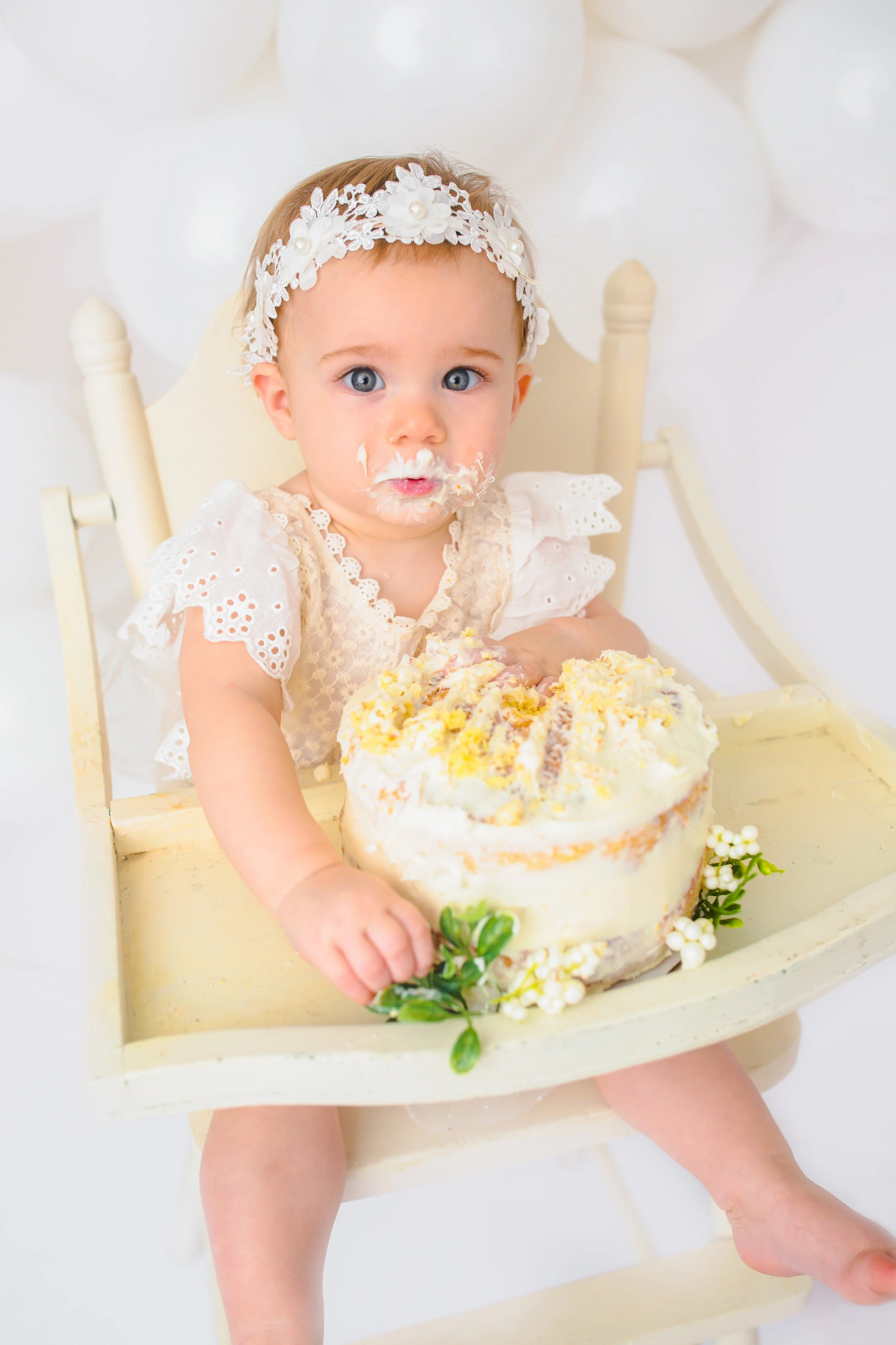 Charlie-First-Birthday-Cake-Smash-Nashville-Baby-Photographer-Chelsea-Meadows-Photography-(10).jpg