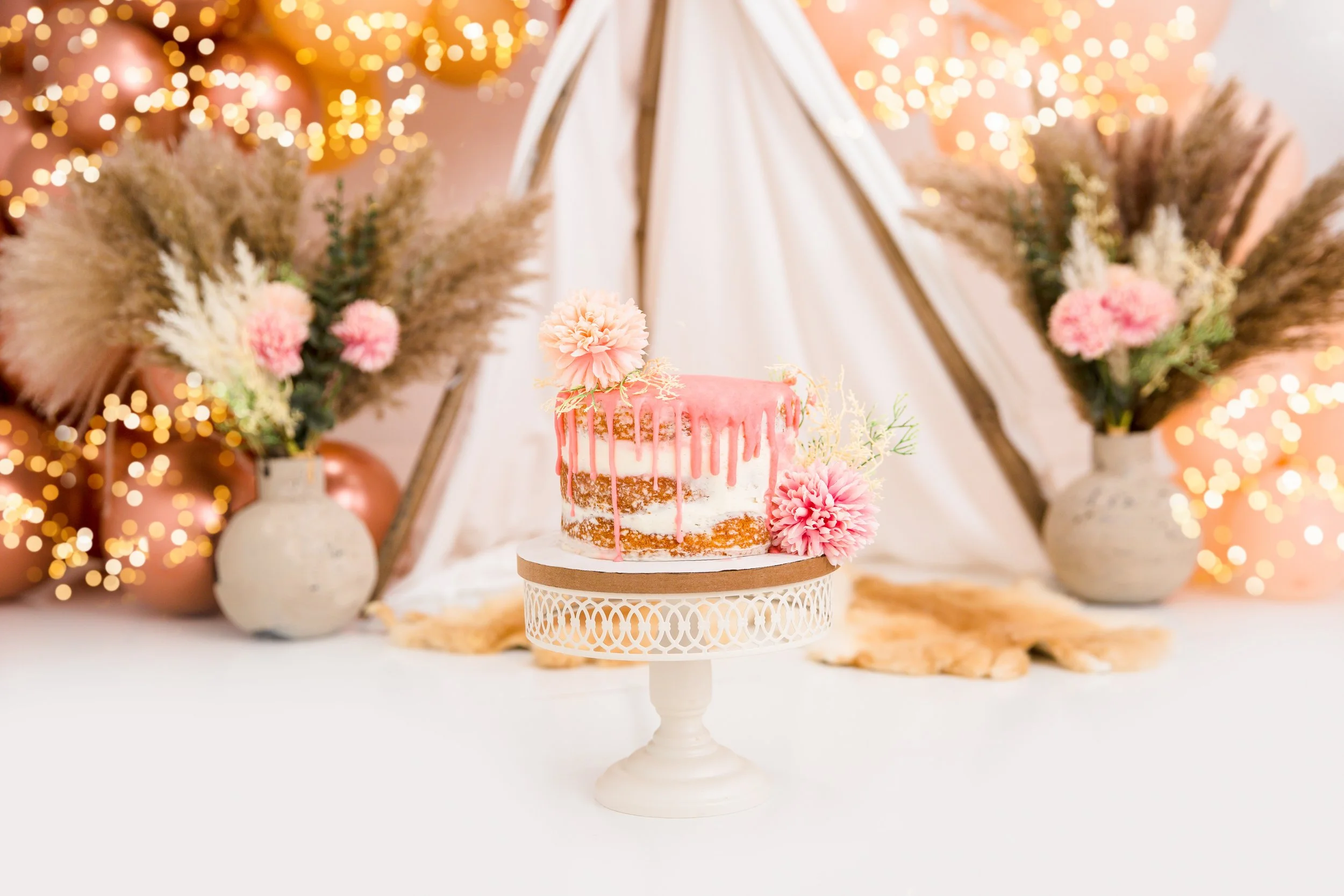 Breya-BohoFirst-Birthday-Cake-Smash-Nashille-Cake-Smash-Photographer-Chelsea-Meadows-Photography-(7)-2.jpg