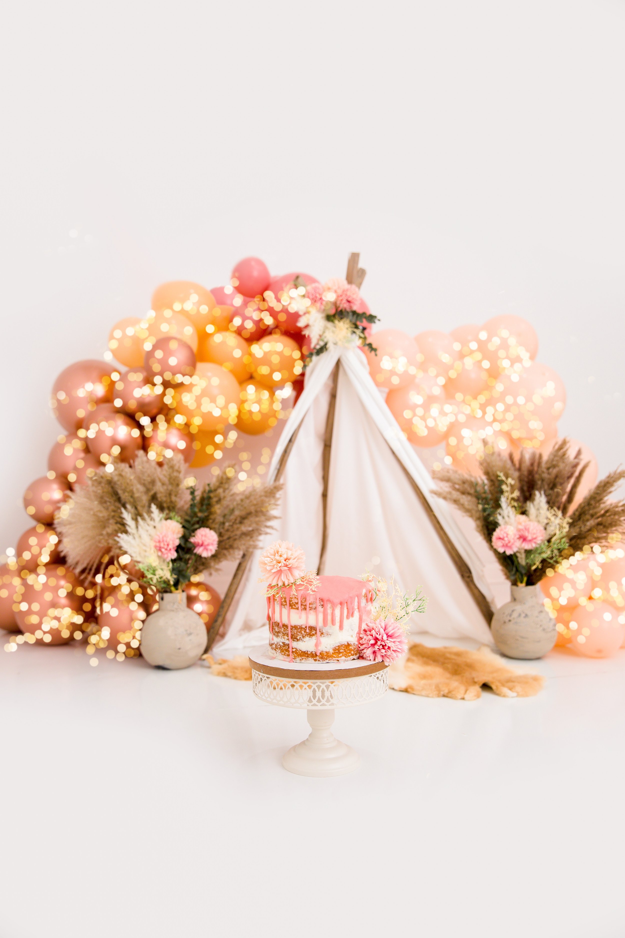 Breya-BohoFirst-Birthday-Cake-Smash-Nashille-Cake-Smash-Photographer-Chelsea-Meadows-Photography-(10)-2.jpg