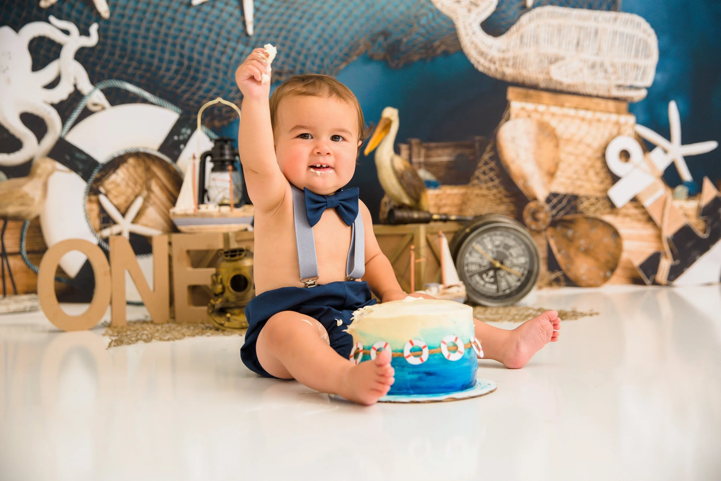 Reese-Nautical-cake-smash-nashville-cakesmash-photographer-chelsea-meadows-photography-(47).jpg