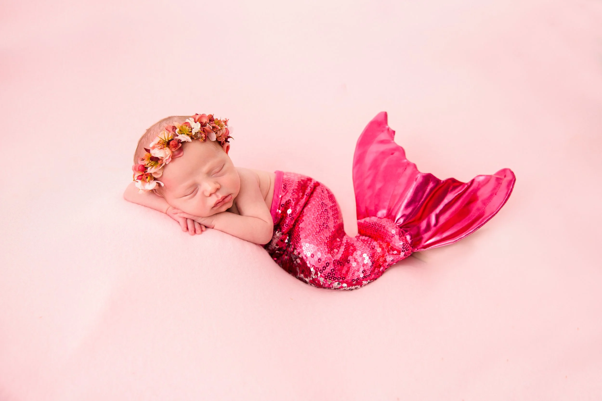 Mermaid-Newborn-Photoshoot-Nashville-Newborn-Photographer-Chelsea-Meadows-Photography-(7).jpg