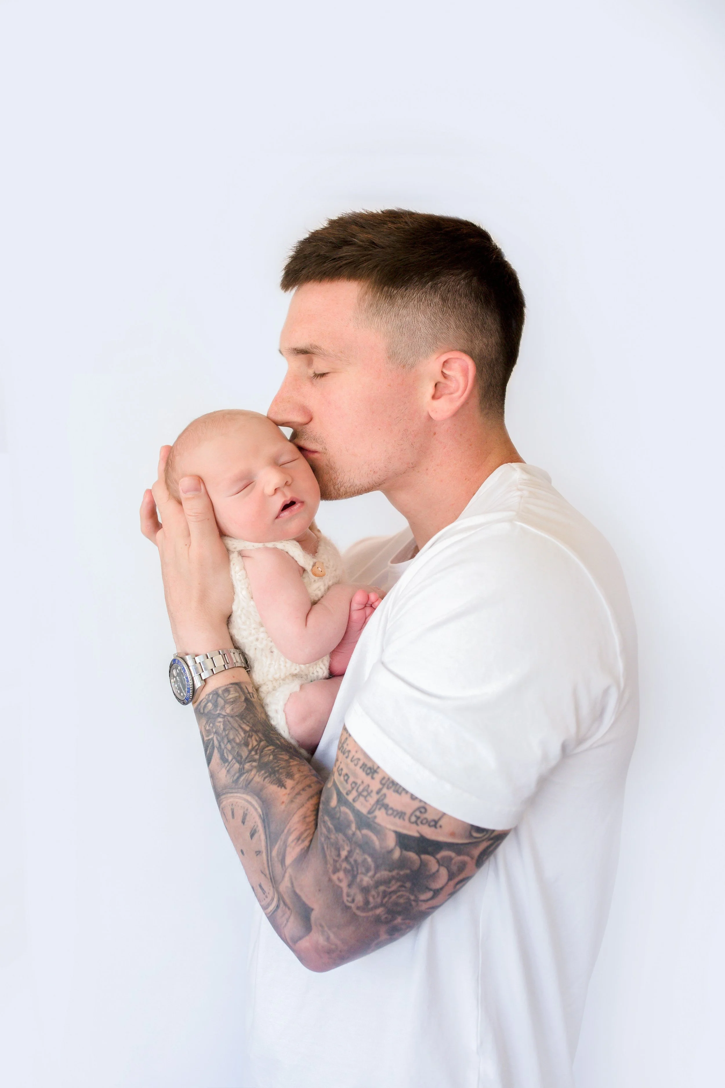 Jackson-Newborn-Photoshoot-Nashville-Family-Photographer-Chelsea-Meadows-Photography-(1).jpg