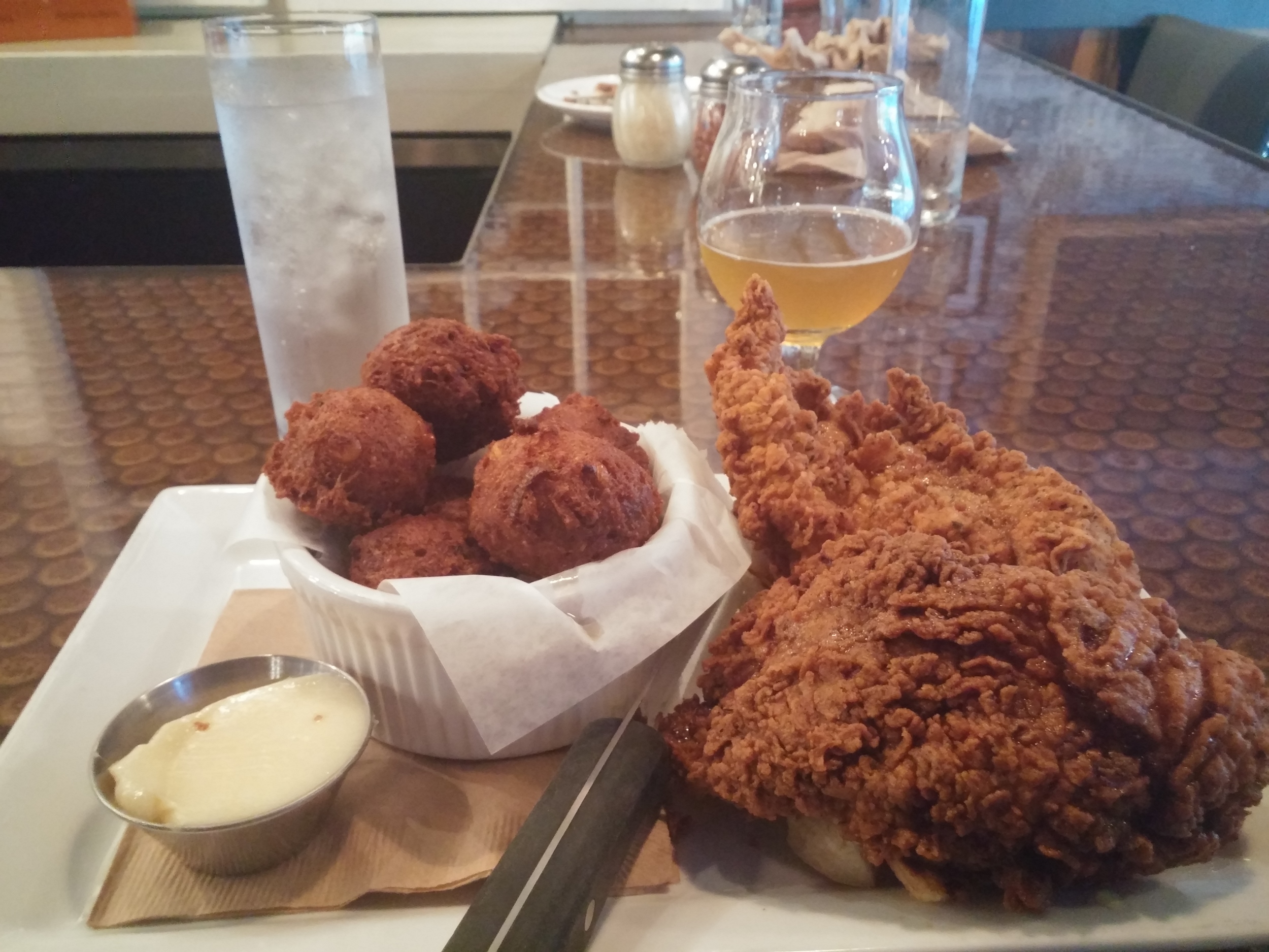 Go ahead and tell me you wouldn't order chicken that looked this good. I'll wait for you to finish your lies. 