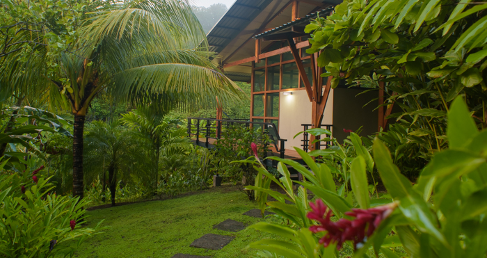 Modern+accommodations+yoga+retreat+teacher+training+costa+rica.jpg