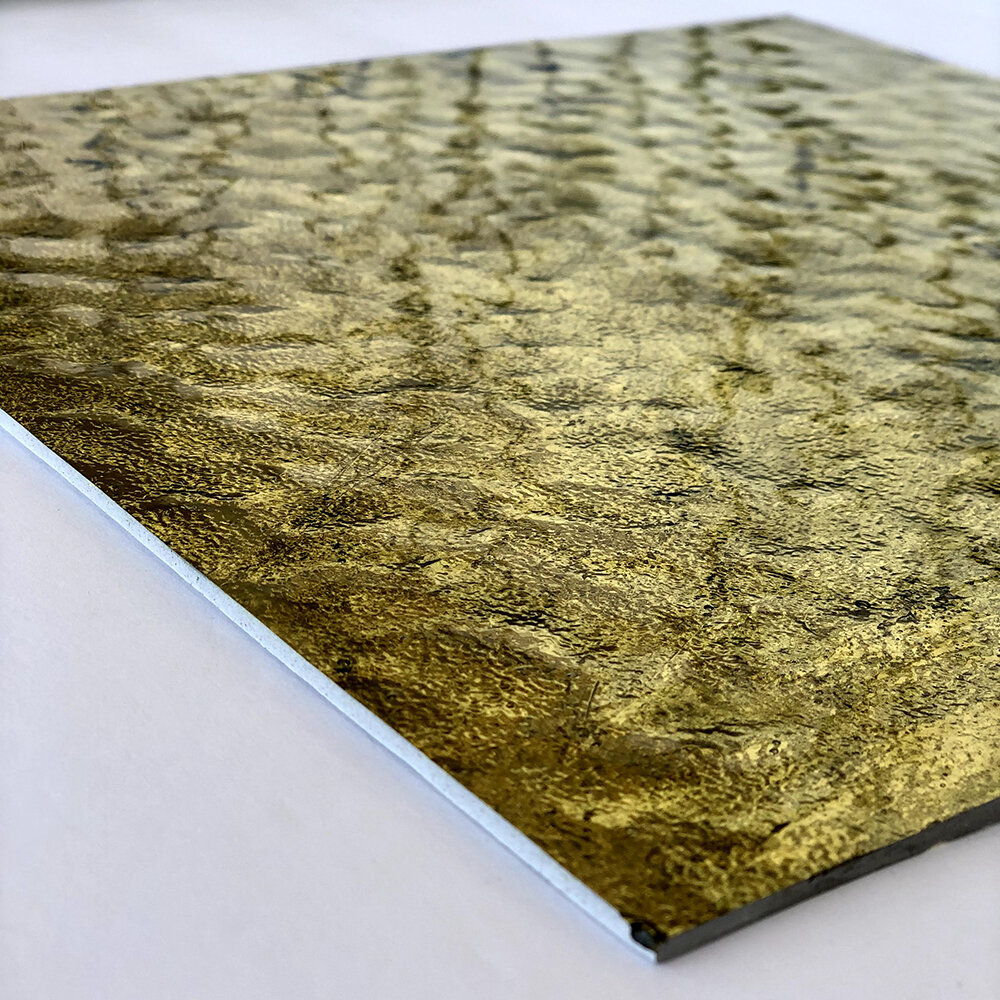 Textured Metallic Mirror Tile in Color Oro