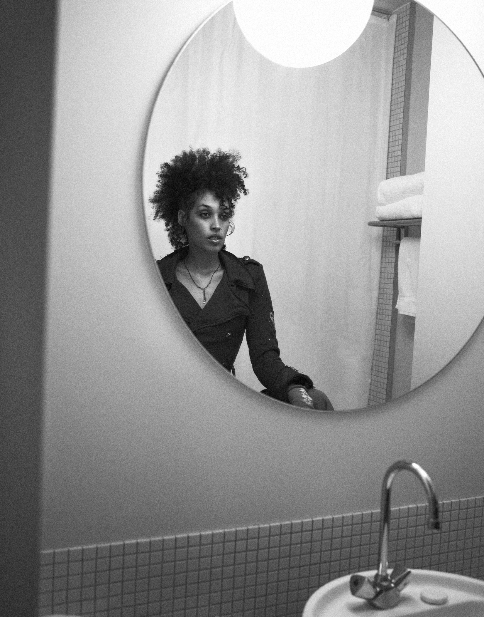 Colleen_Shot 3-BW.jpg