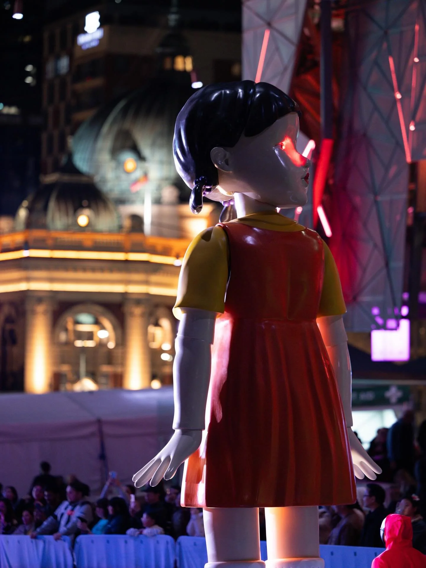 Red Light, Green Light at @fed.square for @burstycompany and @netflixanz. A fantastic part of the 2025 Korea Festival in the heart of Melbourne. Thanks @_ryan.earles_ for your help on the day.