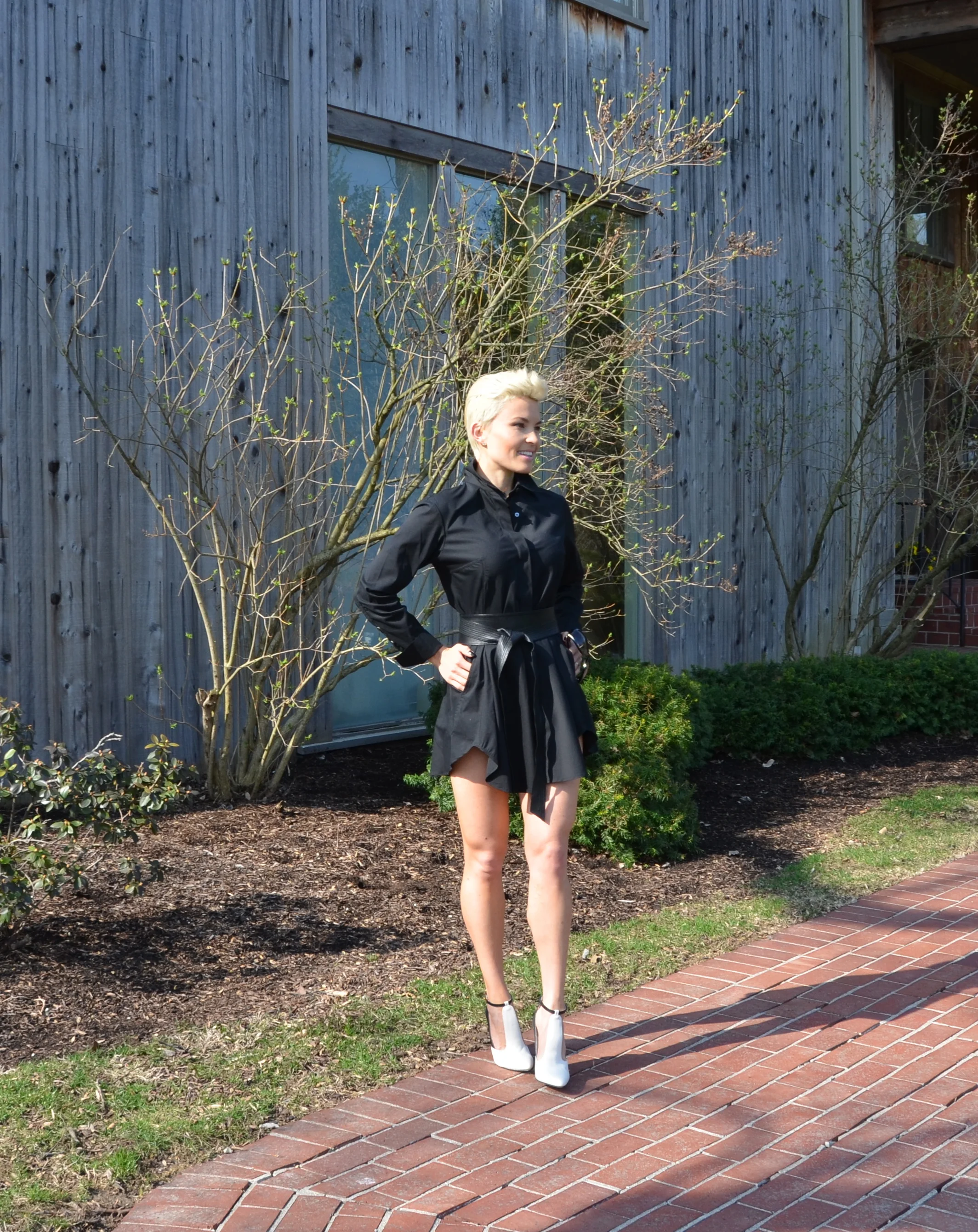 Shirt Dress from Worth NY// Shoes from BCBG// Sunglasses from Gatorz Vizion