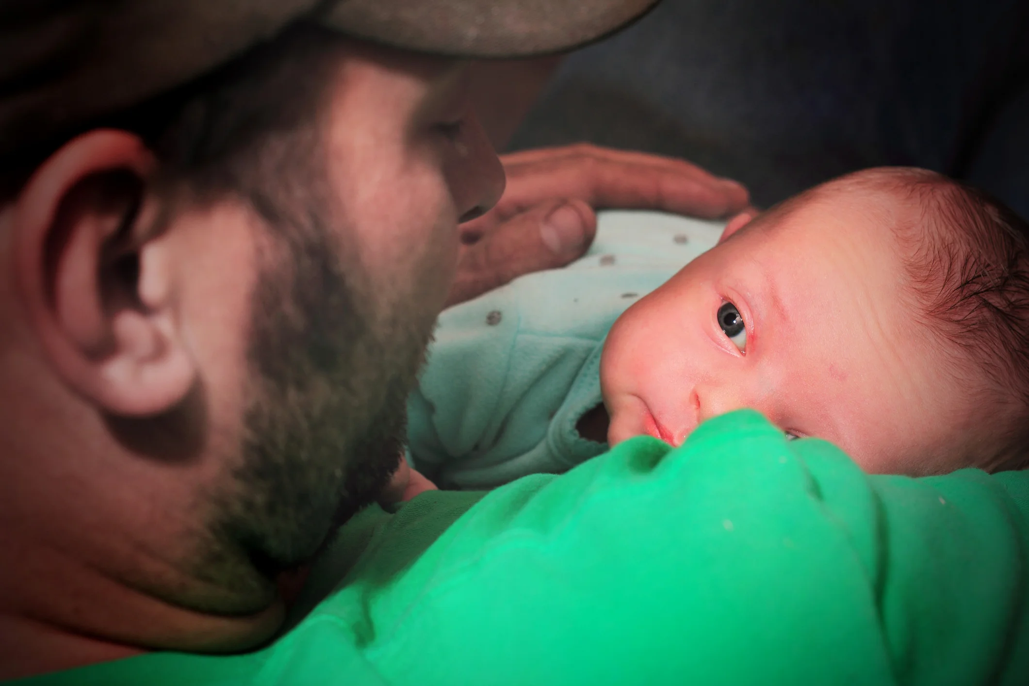 BabyLookingAtDaddydreamstime_m_52427578.jpg