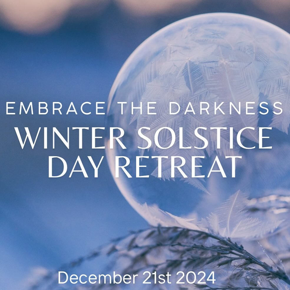 ❄️✨INTRODUCING Embrace the Darkness: A Winter Solstice Day Retreat 🩵🤍

The winter solstice is the perfect time of year to retreat into the comfort of a warm, cozy space like Honu. It is the darkest time of year, and the precipice of the sun&rsquo;s