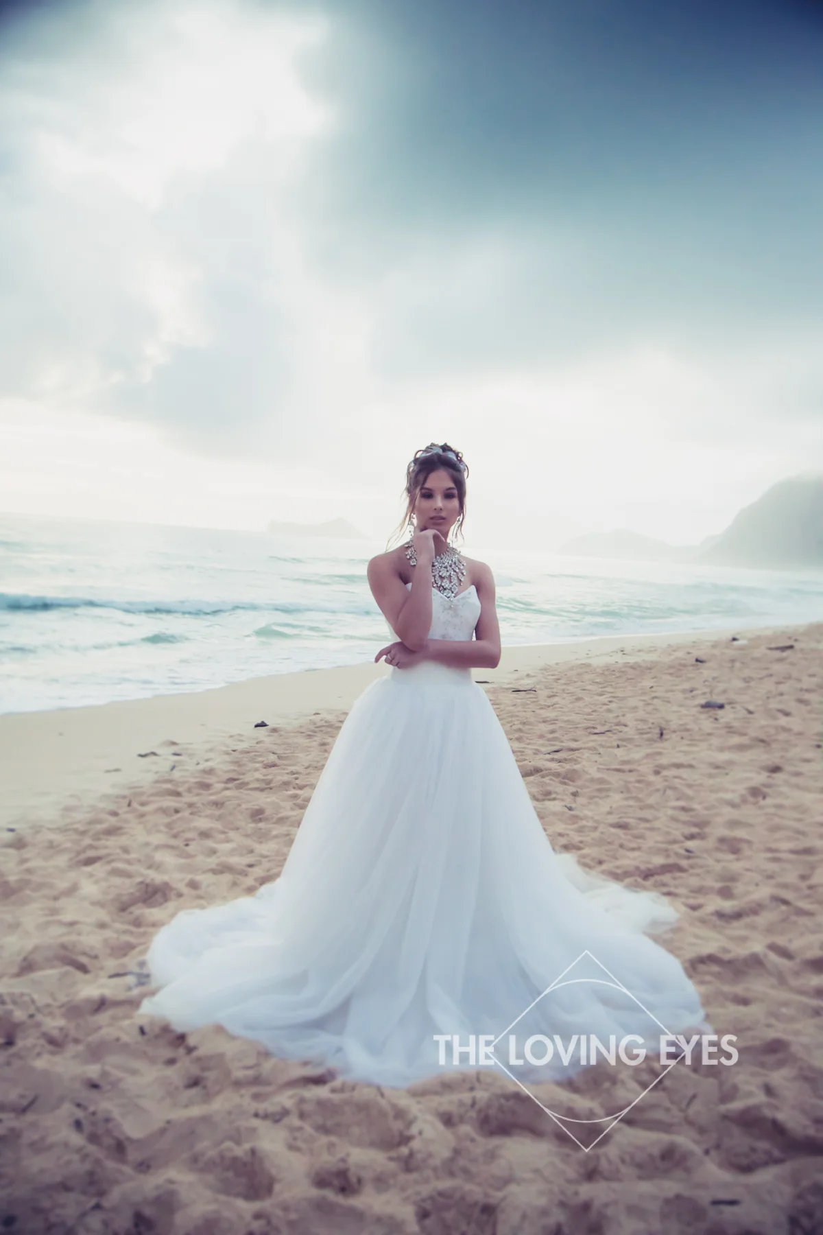 Quincennera photo on the beach in Hawaii