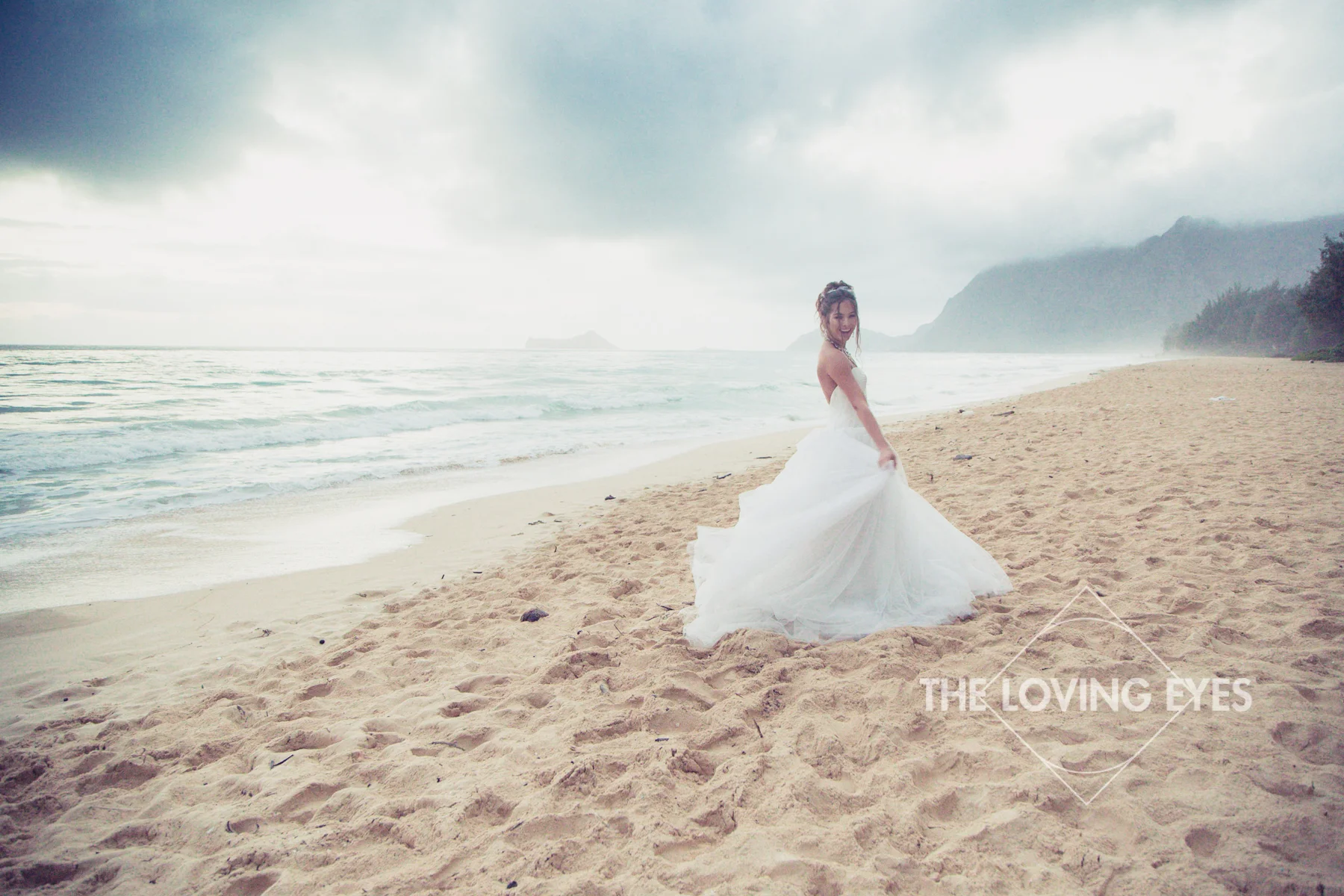 Quincennera photo on the beach in Hawaii