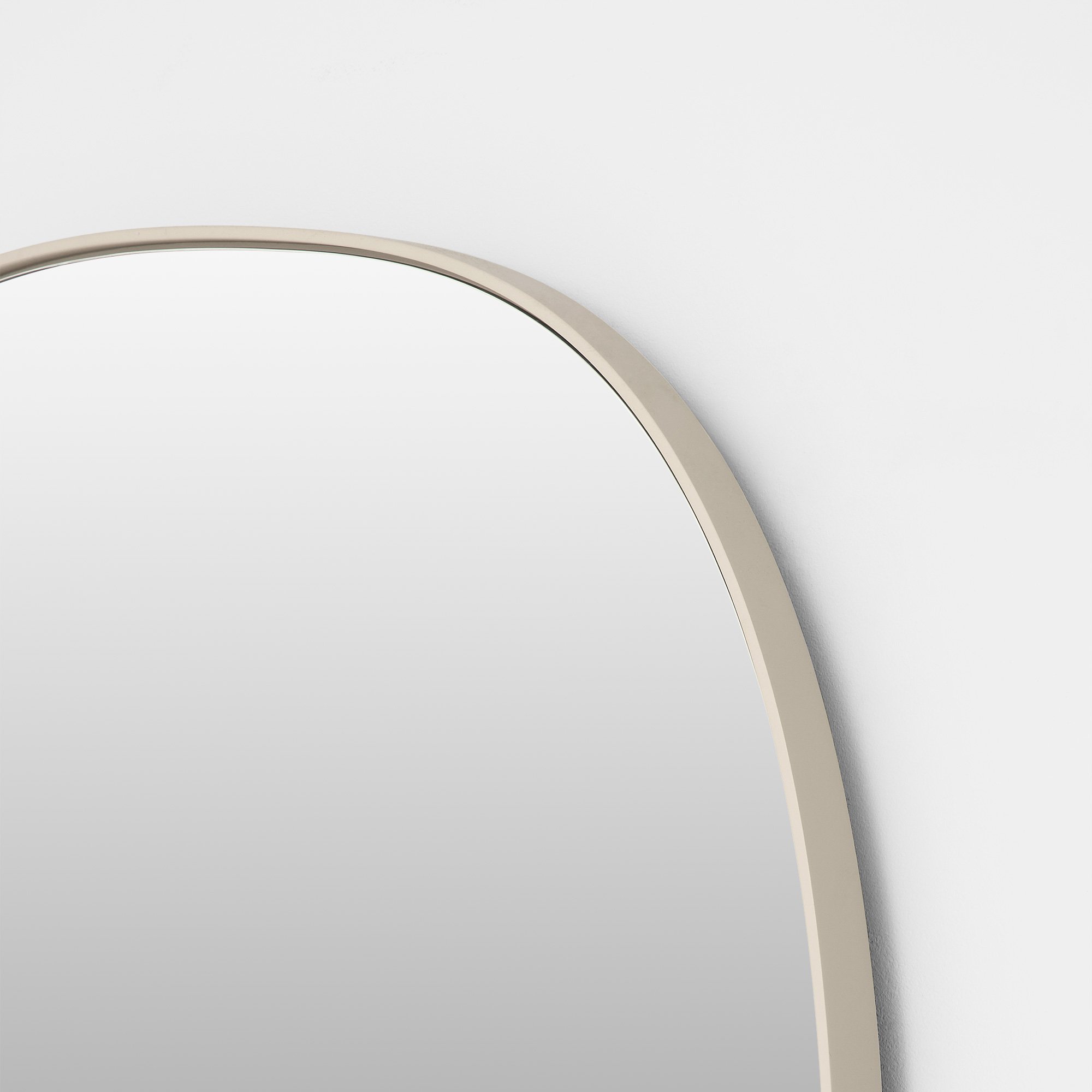 EBB_SAND_MIRROR_60_X_115_CORNER.jpg