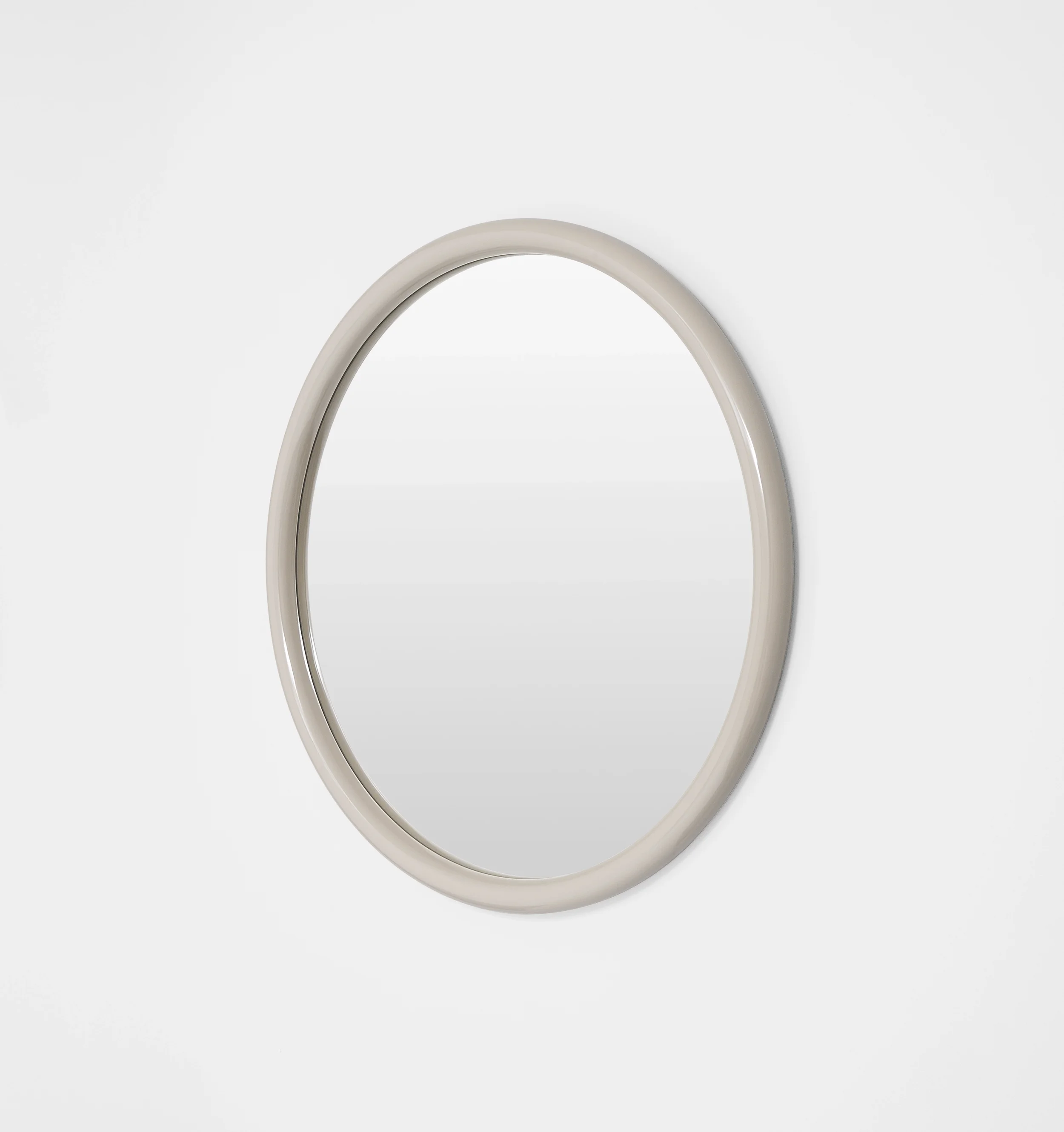 GERTRUDE_ROUND_GLOSS_SAND_MIRROR_100X100_MFGERG1S_SIDE.webp