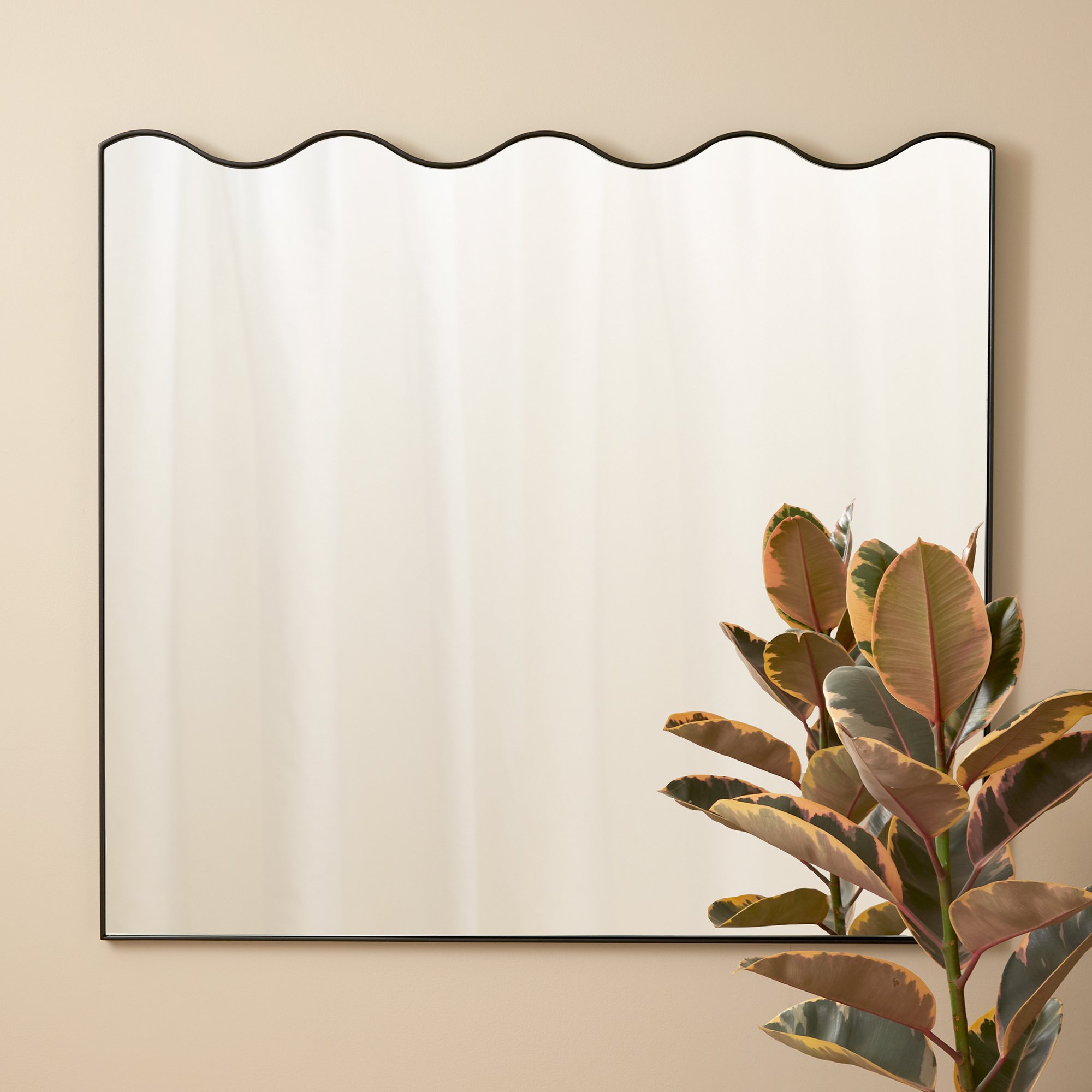 MARGOT MIRROR 110X100 BLACK_LIFESTYLE.jpg