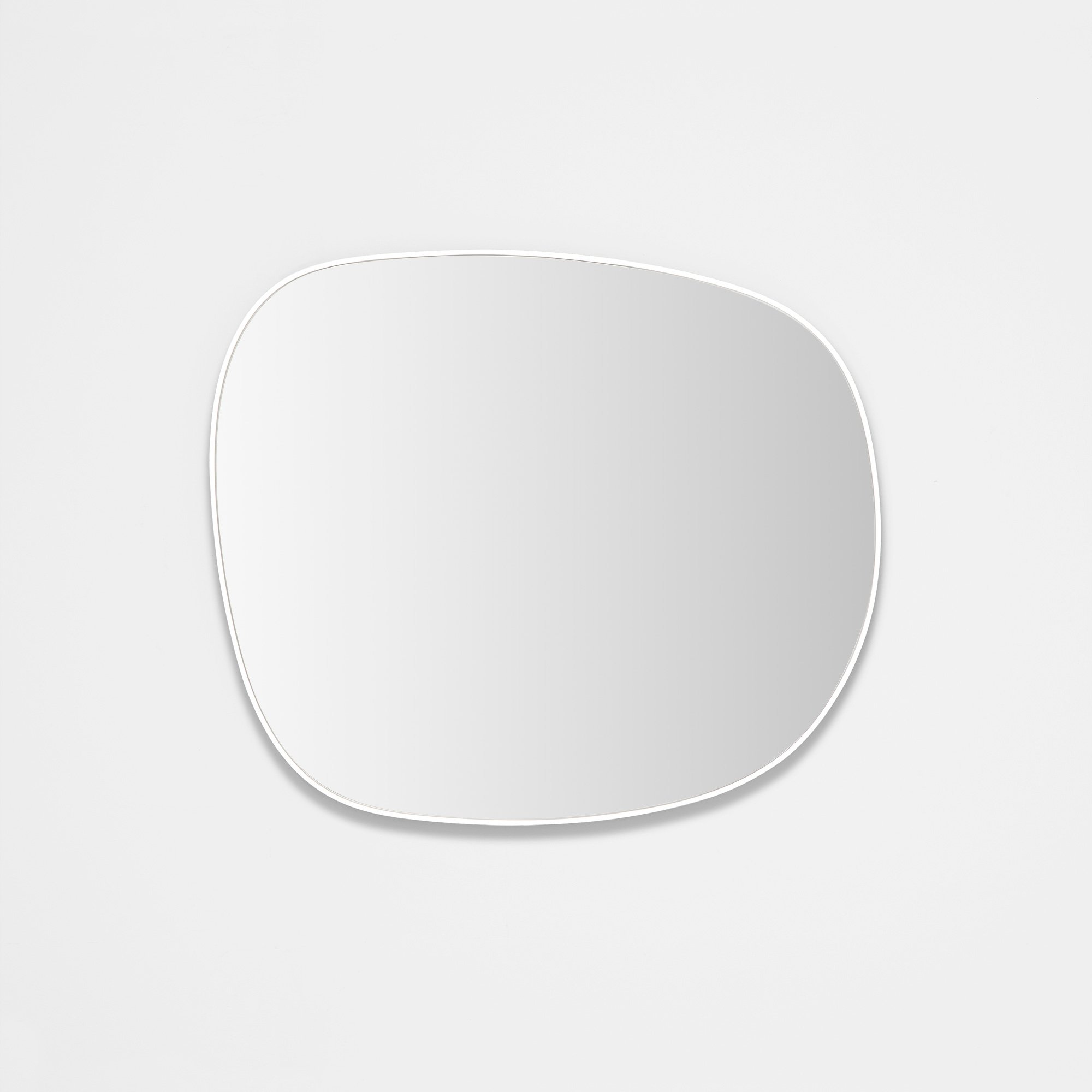 EBB_BRIGHT_WHITE_MIRROR_60X70_ALT.jpg