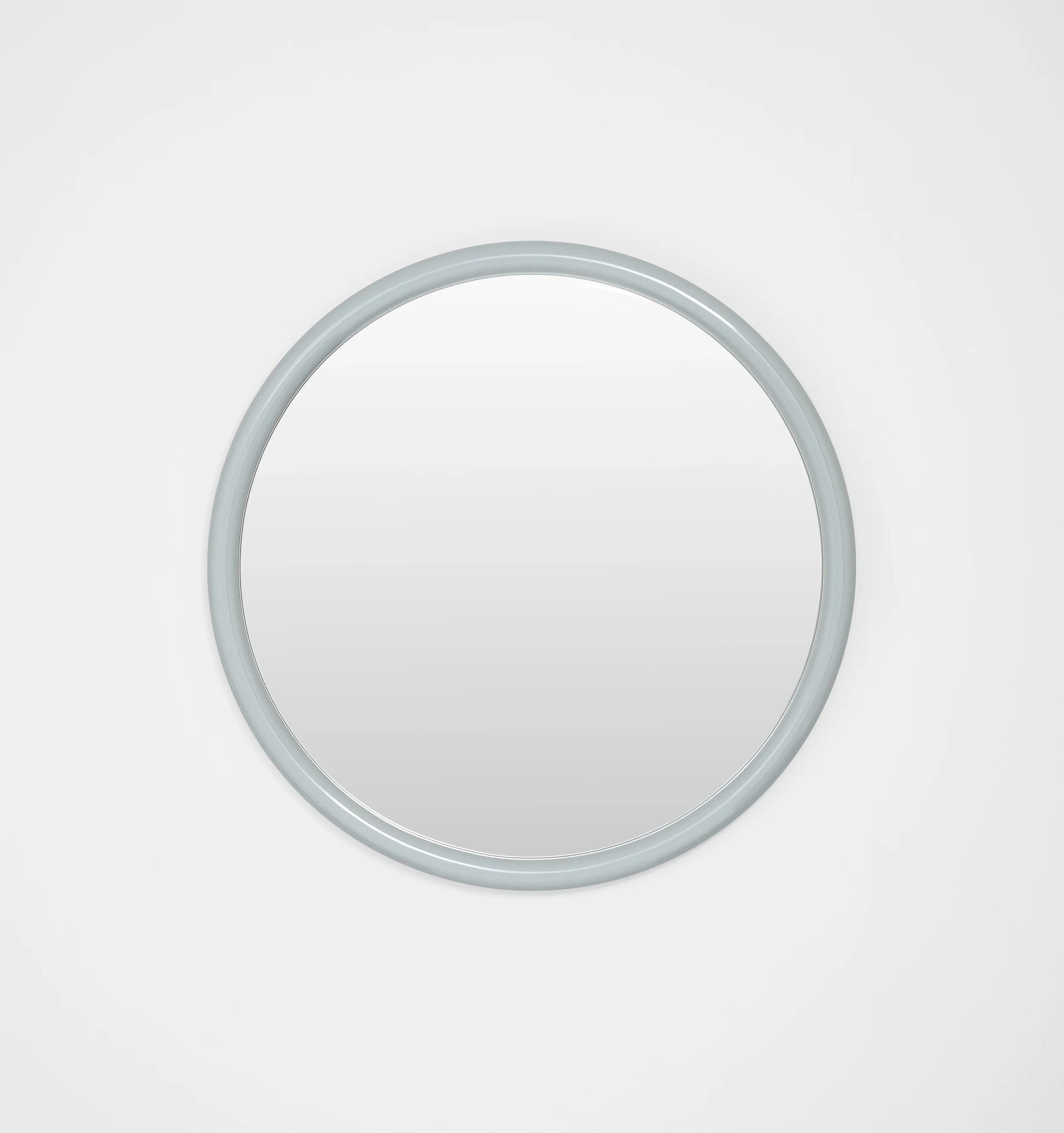 GERTRUDE_ROUND_GLOSS_DUSTY_BLUE_MIRROR_100X100_MFGERG1DB.webp
