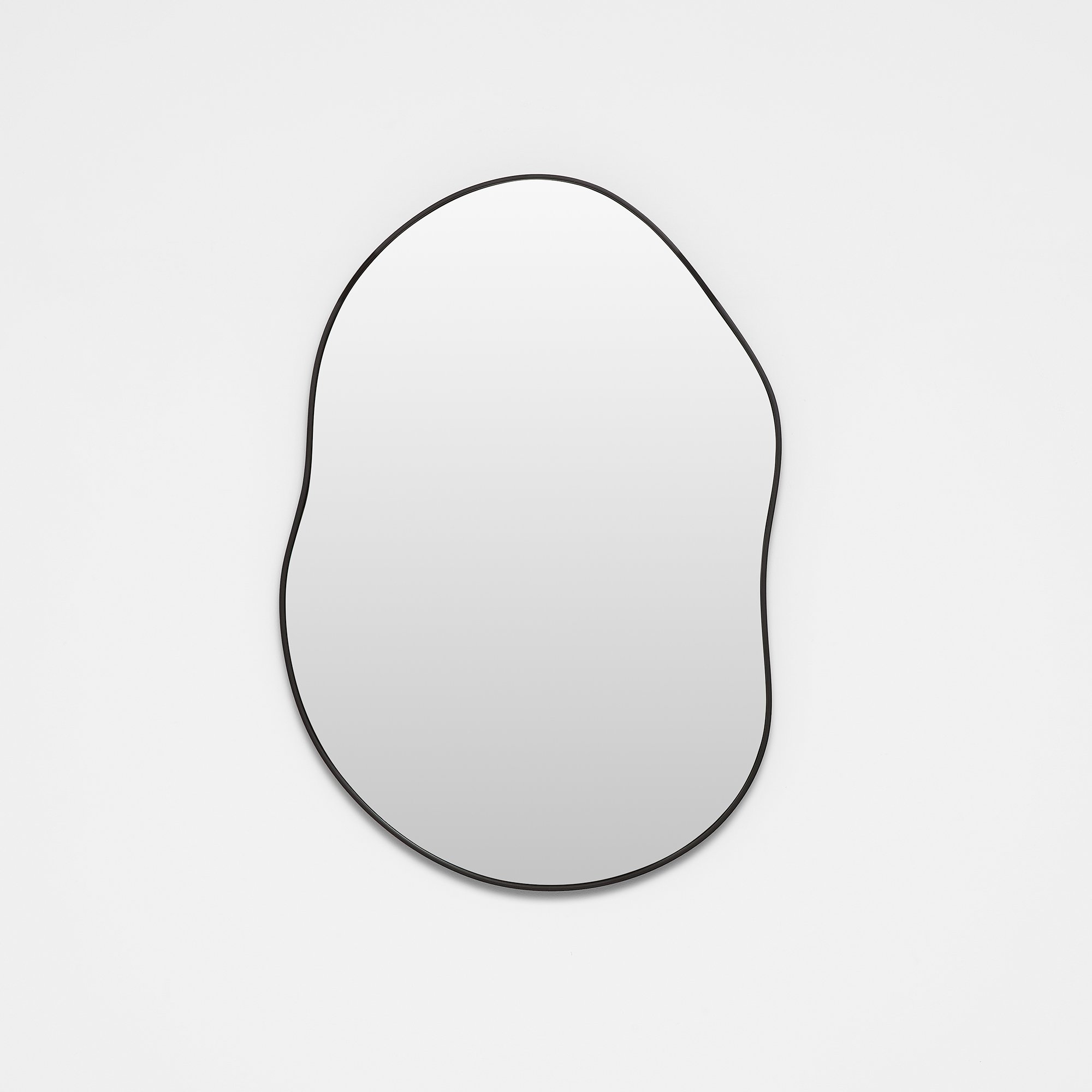 TIDE_BLACK_MIRROR_50_X_70.jpg