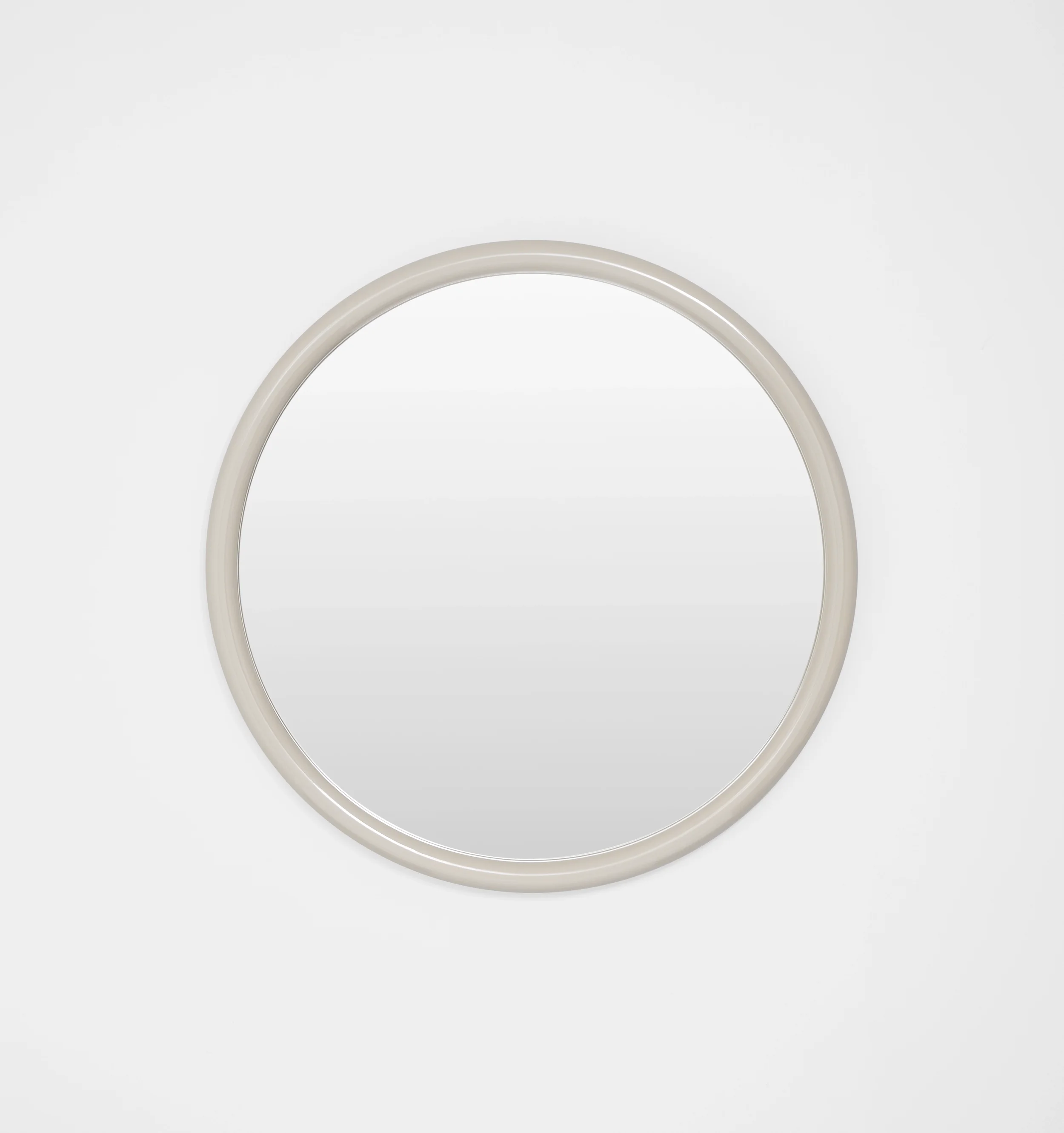 GERTRUDE_ROUND_GLOSS_SAND_MIRROR_100X100_MFGERG1S.webp