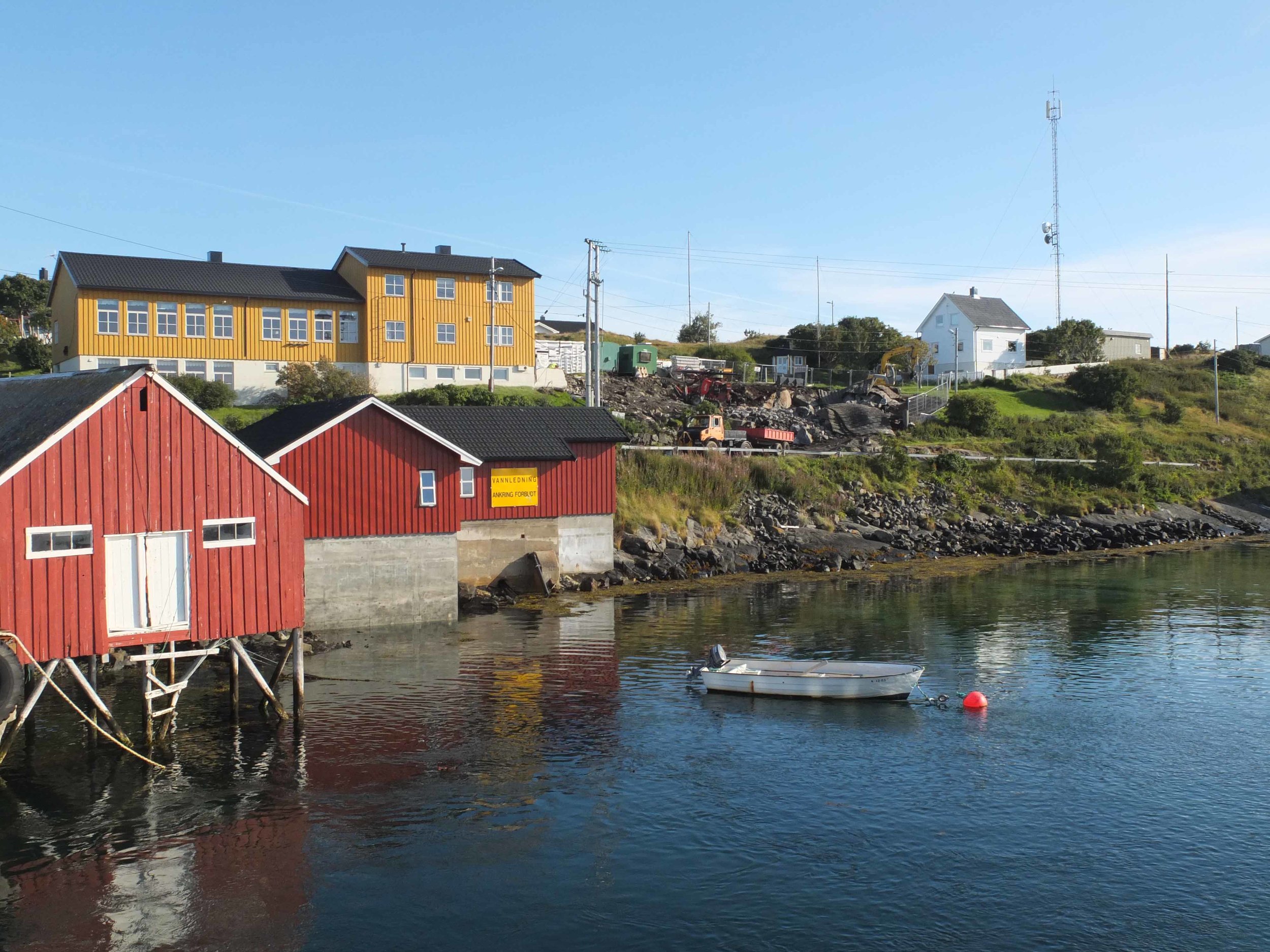 Helligvær skole — BOARCH