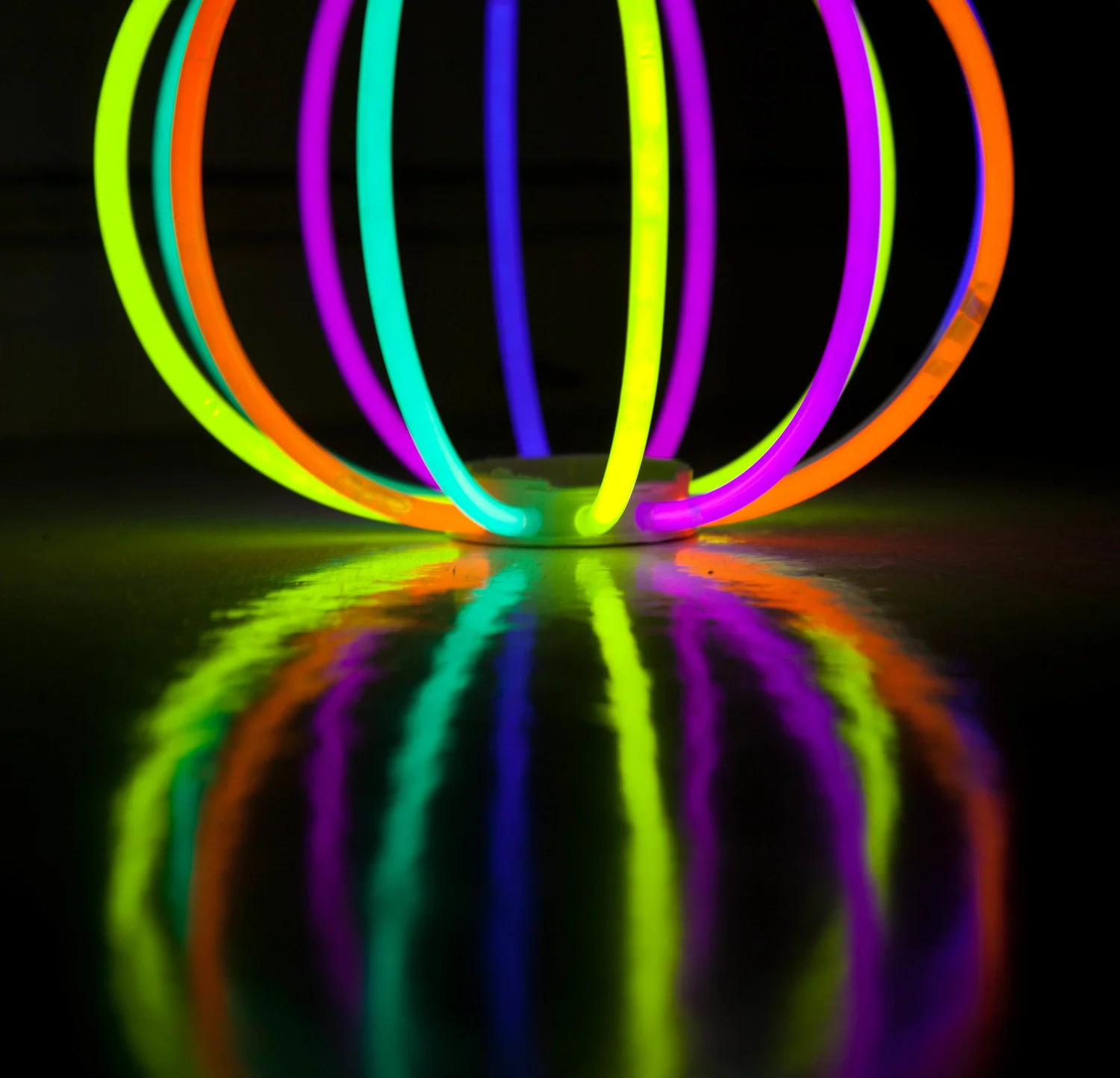 Glowsticks_ball q85.jpg