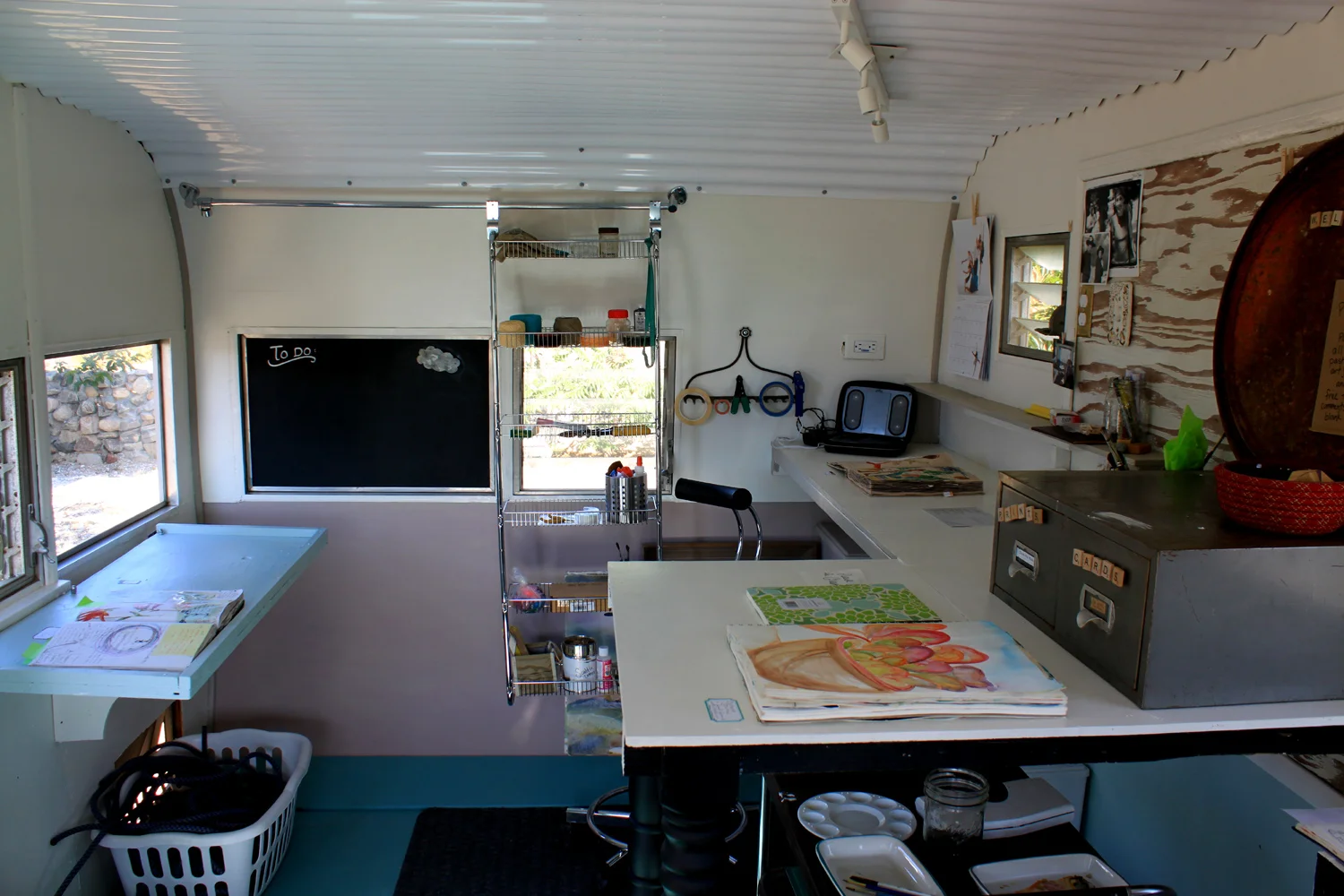 trailer inside 2.jpg