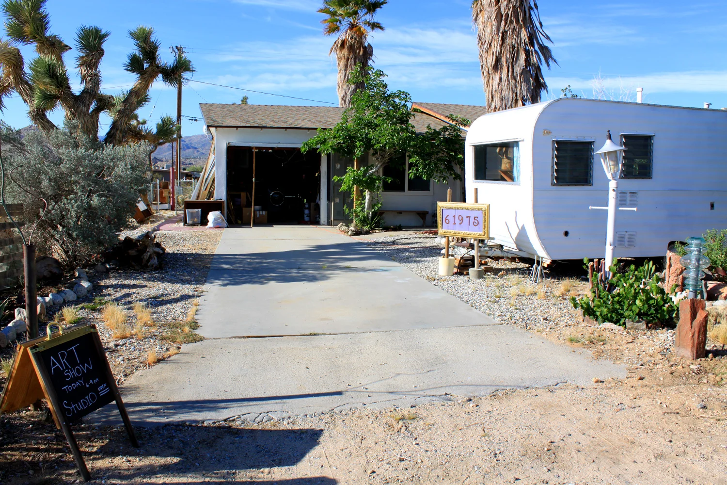 welcome driveway.jpg