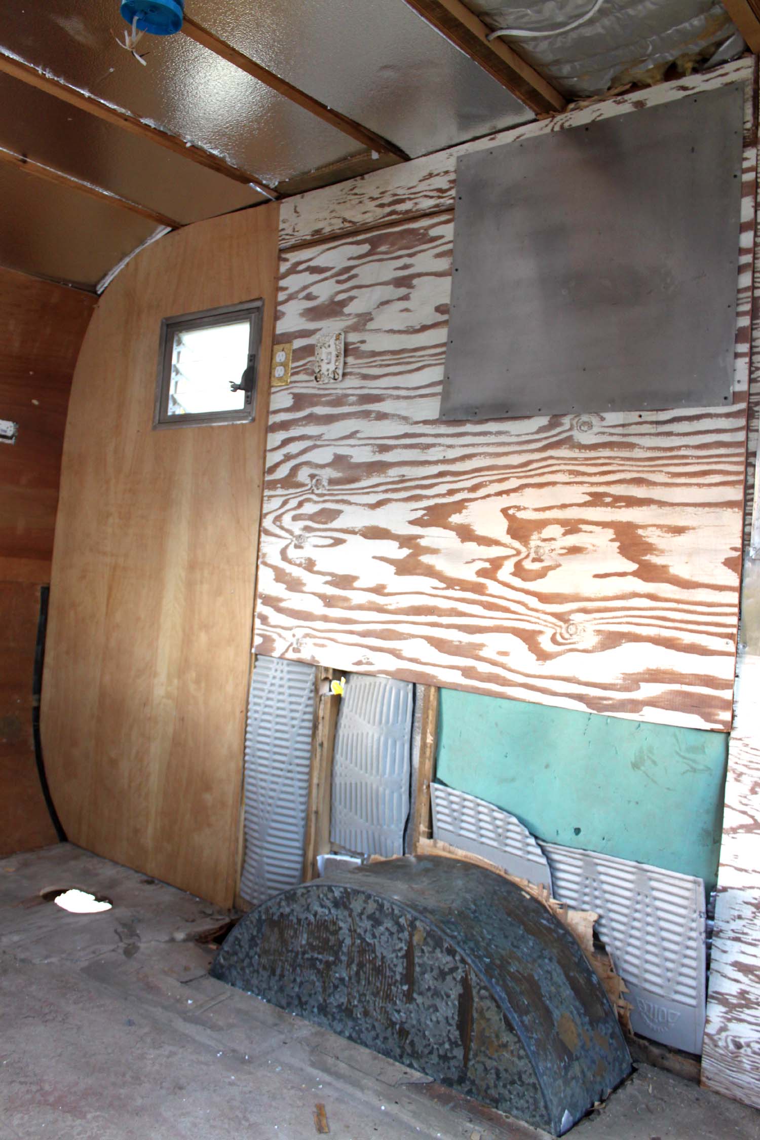 trailer after paneling 1.jpg
