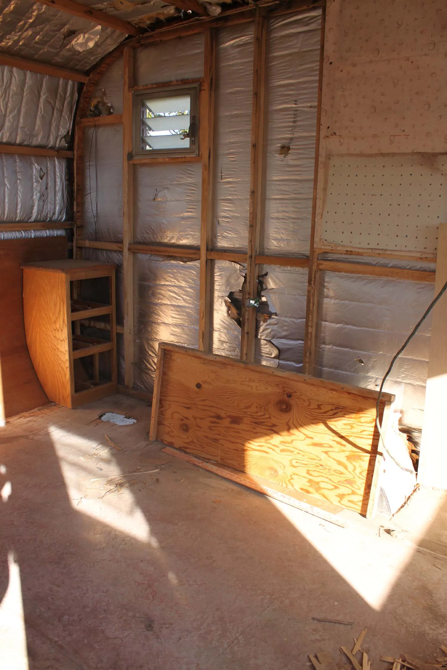 trailer before wiring.jpg
