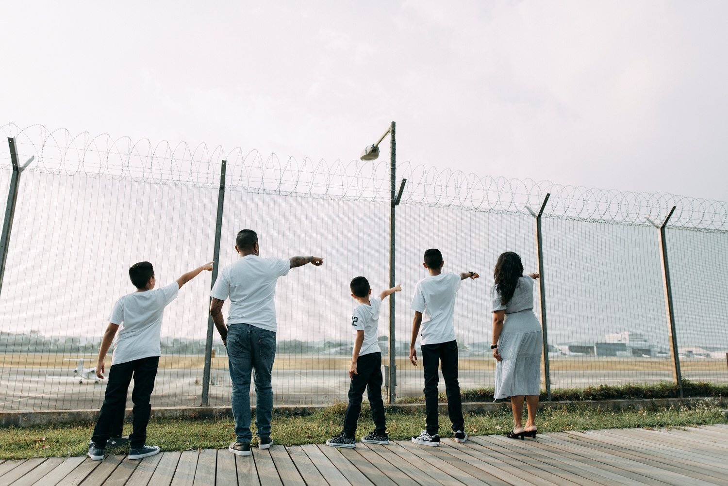 Outdoor Family Photoshoot Singapore at Seletar Aerospace Park