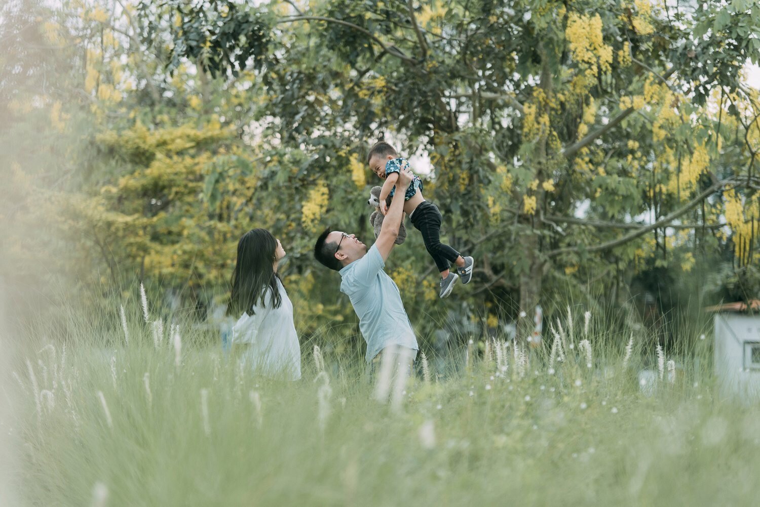 OVAL@Seletar Aerospace Park family photoshoot