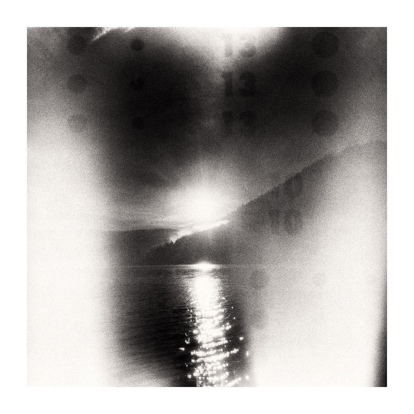 Sun Burnt n&deg;1
#holga #fomapan400

.
.
.
.
.

#argentique #photographieargentique #lightleak #toycamera #lomography #filmphotography #analoguephotography #plasticcamera #moyenformat #mediumformatfilm #120film #group6x6 #filmisnotdead #analogforeve