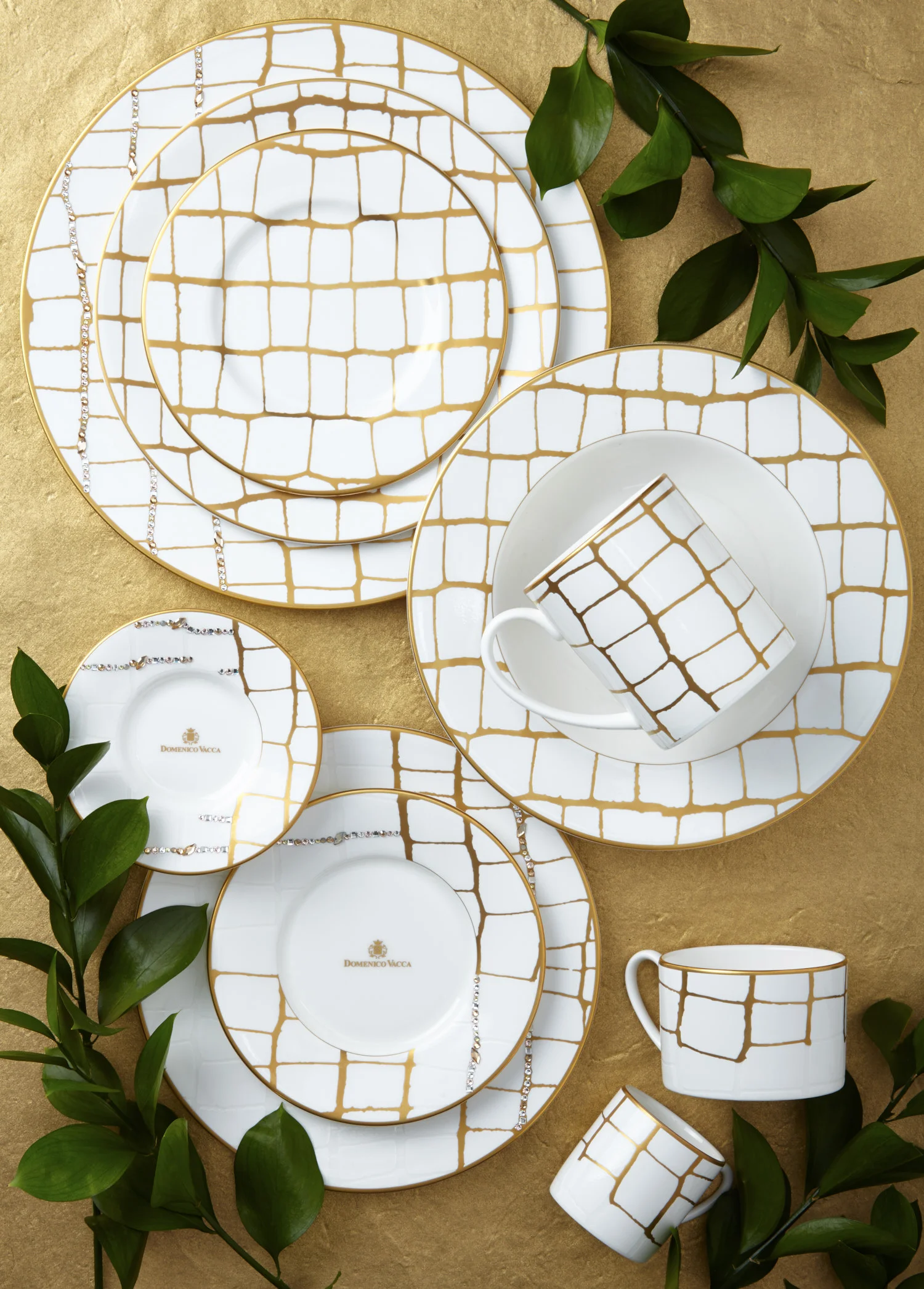 Prouna_DV_White and Gold Lifestyle_2.jpg
