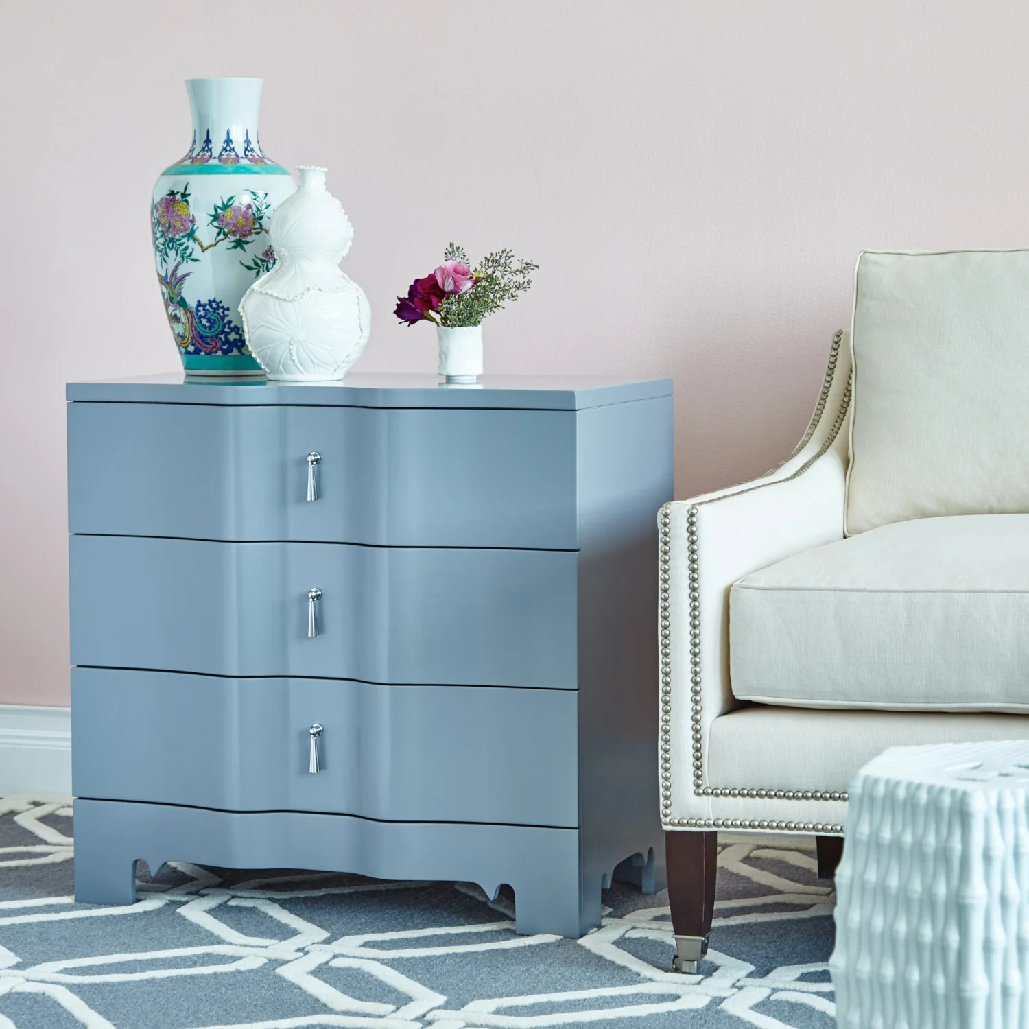 Grey Desk_Pink Wall_Bungalow5.jpg