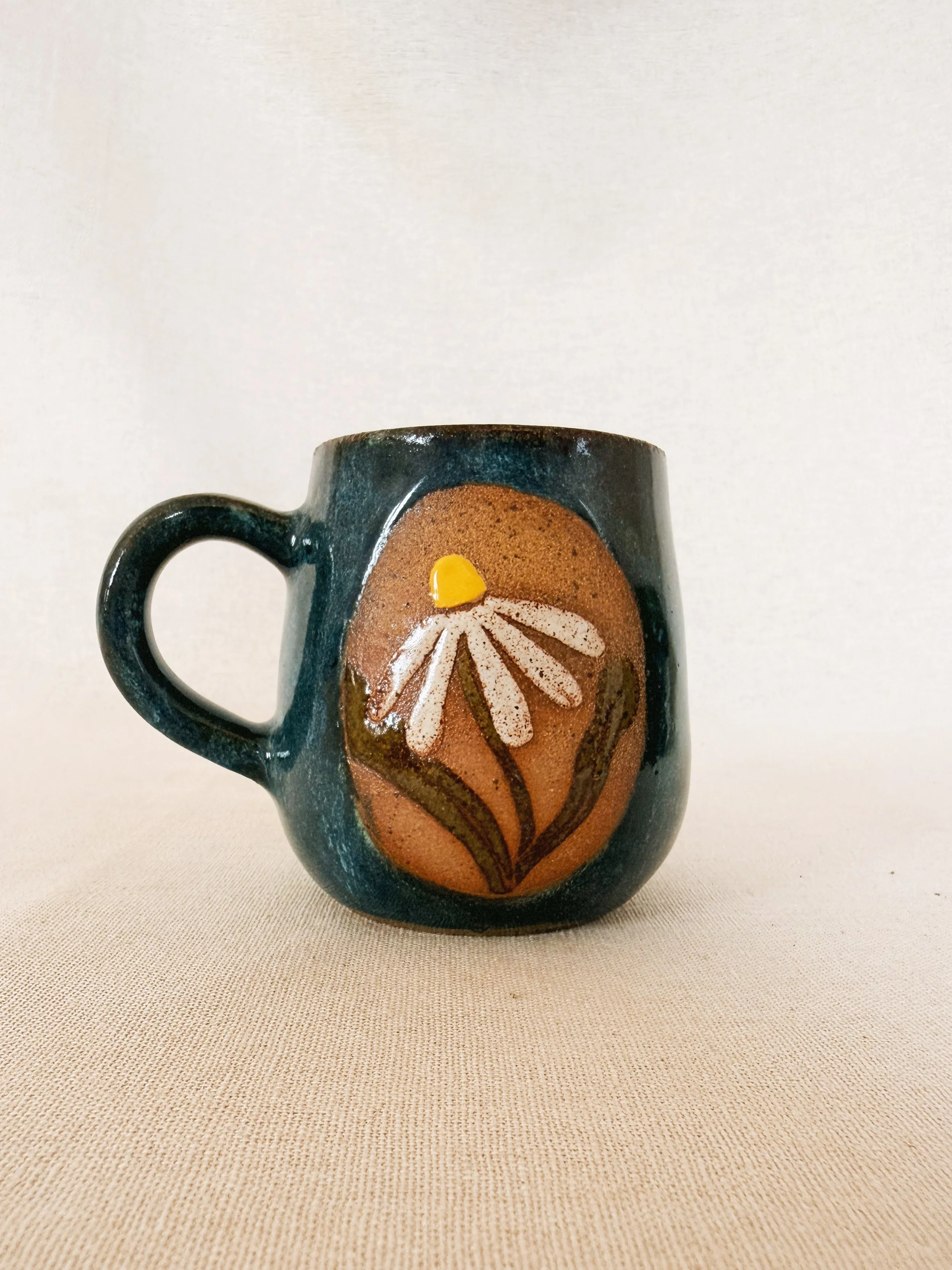 DaisyMug_1.JPG