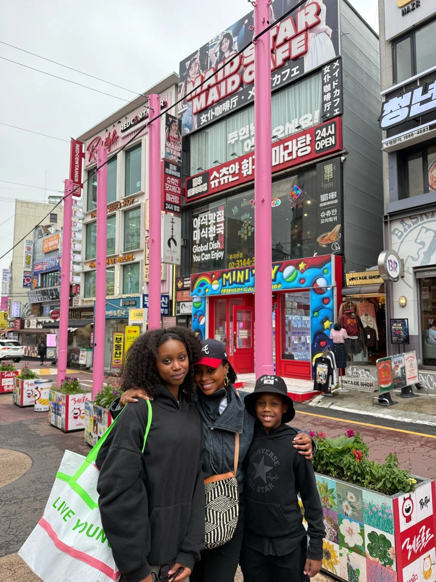 Spring break 2026 🌸🇰🇷

#CoParentingTrip #beenhungrythisentiretrip
#SoKo #seoulkorea  #busansouthkorea