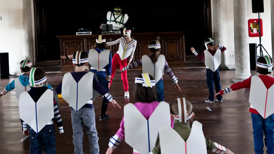 Plumes dans la tête - <i>La ginnastica del guerriero</i>