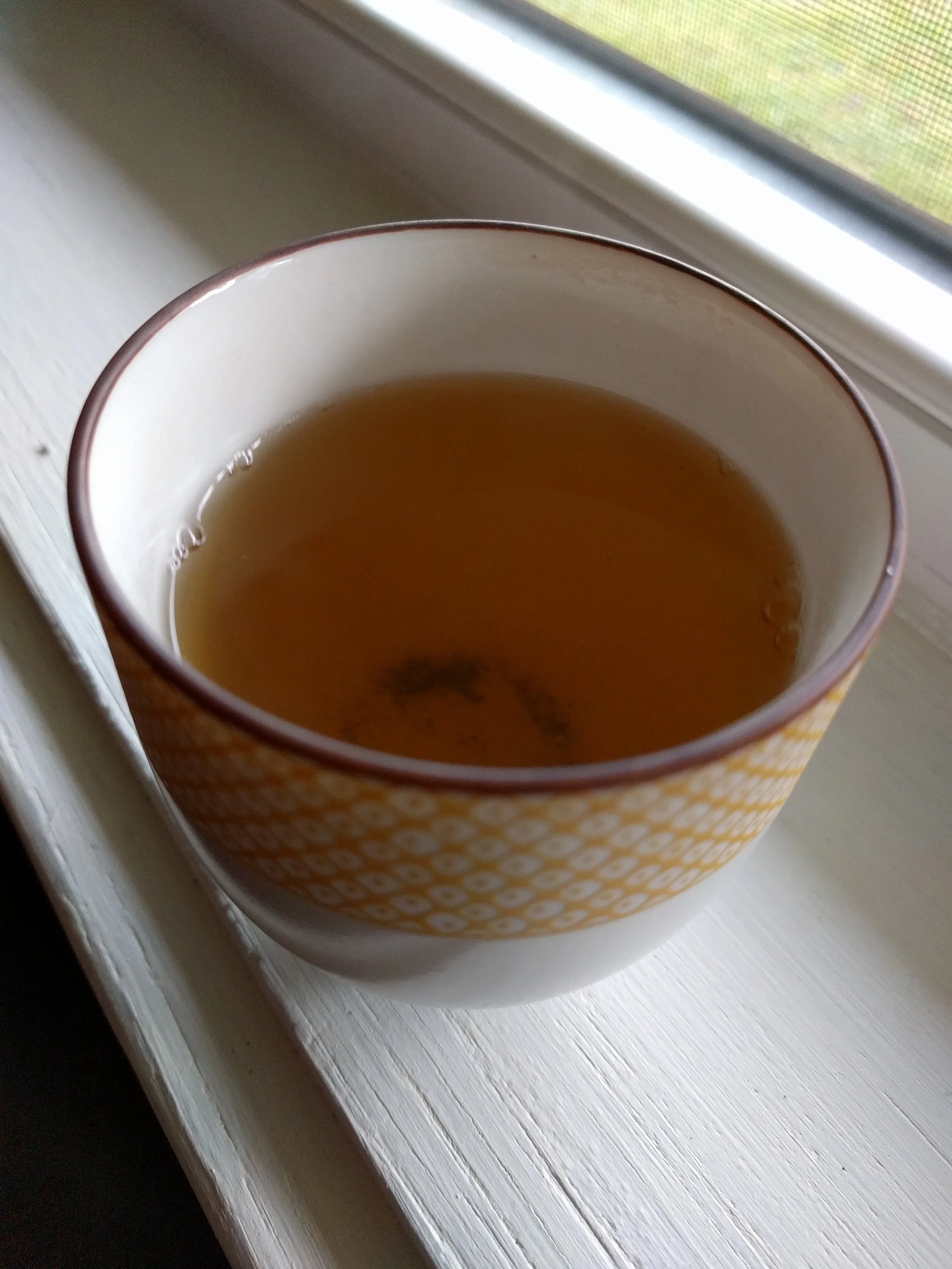Perhaps in an effort to subvert expectations, the Dog was subtle and smooth. A well balanced tea that stood on its own quite well, albeit a very light tea.