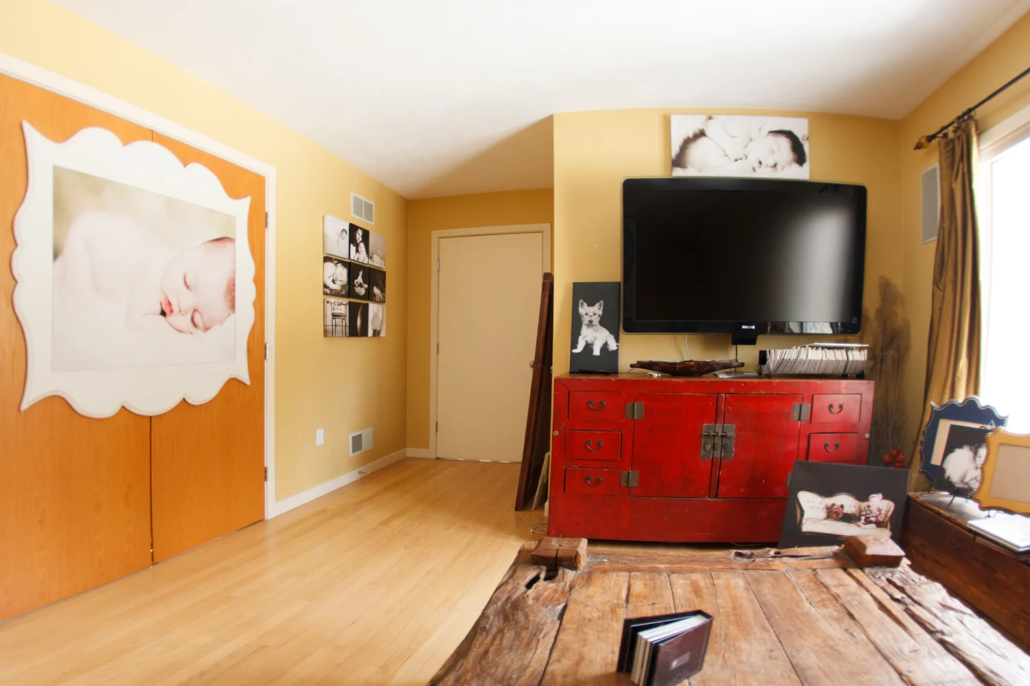 The viewing and ordering room