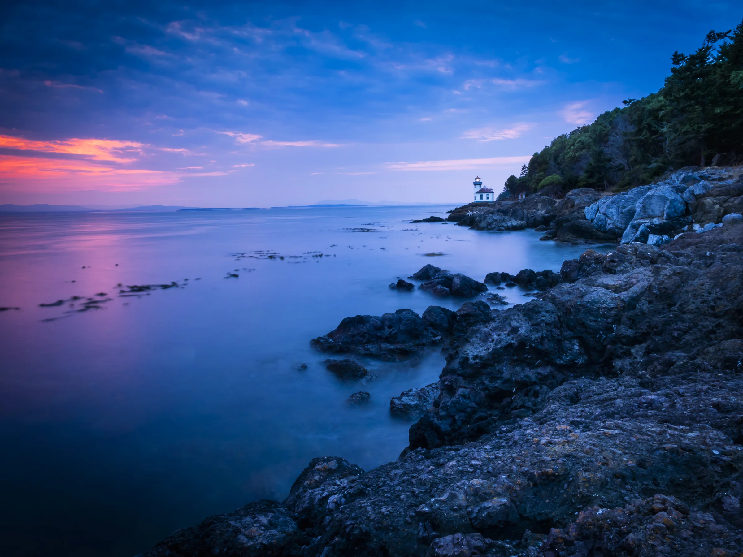 Lime Kiln Lighthouse-wp.jpg