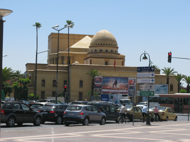 Very civilised Marrakech traffic 