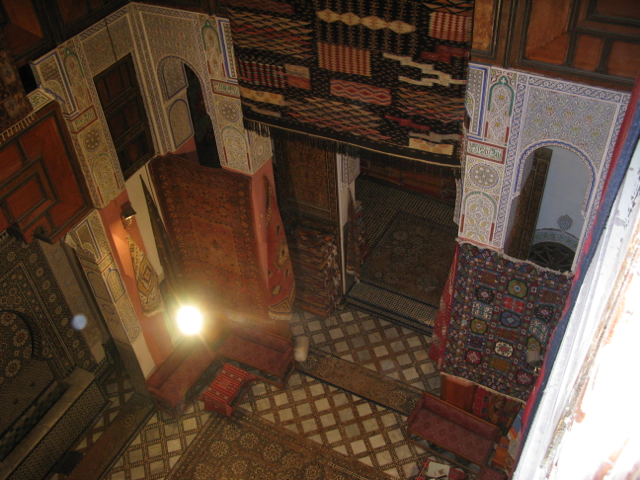 Magic carpet show